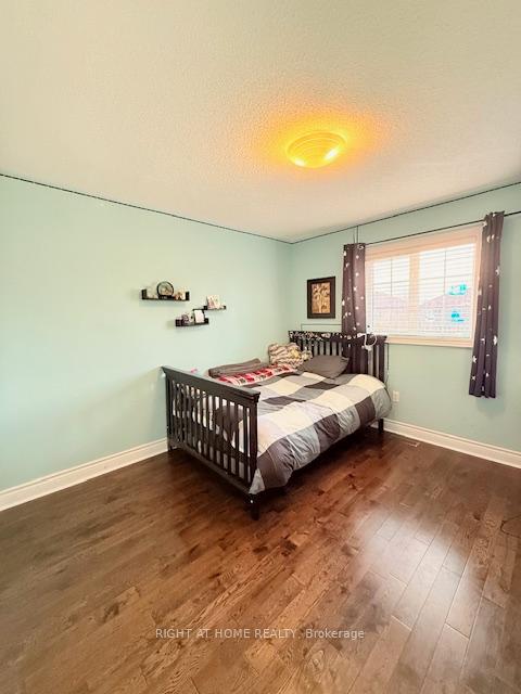 Photo 11 of 110 Dells Crescent, Brampton, Fletcher's Meadow — HOMEH