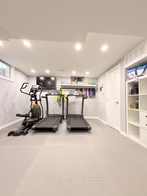 Photo 13 of 110 Dells Crescent, Brampton, Fletcher's Meadow — HOMEH