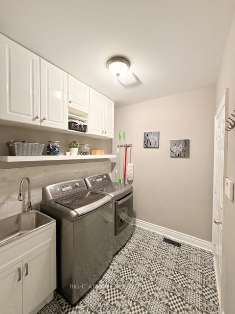 Photo 17 of 110 Dells Crescent, Brampton, Fletcher's Meadow — HOMEH