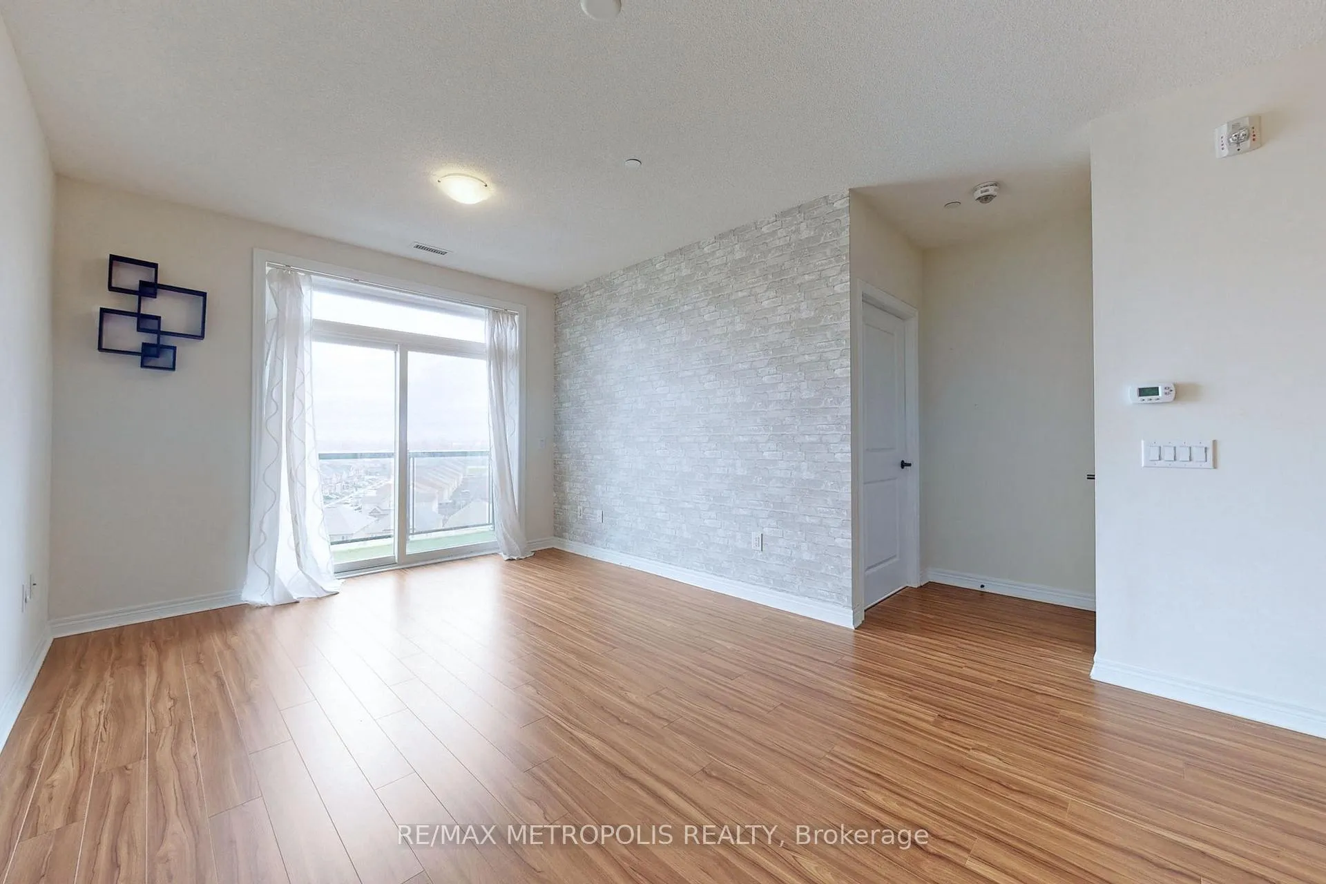 Photo 5 of Unit 816, 7325 Markham Road, Markham, Cedarwood — HOMEH