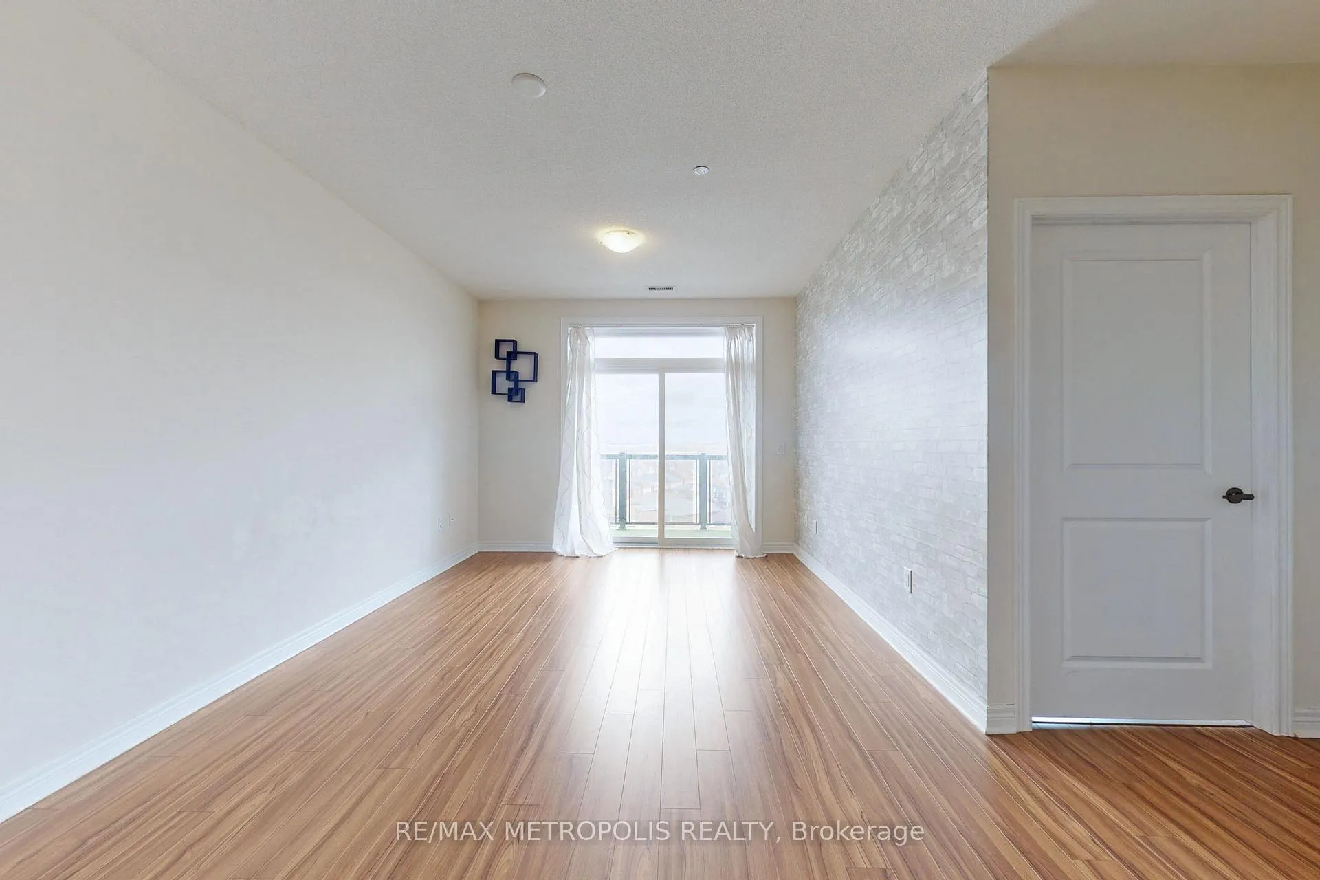 Photo 7 of Unit 816, 7325 Markham Road, Markham, Cedarwood — HOMEH