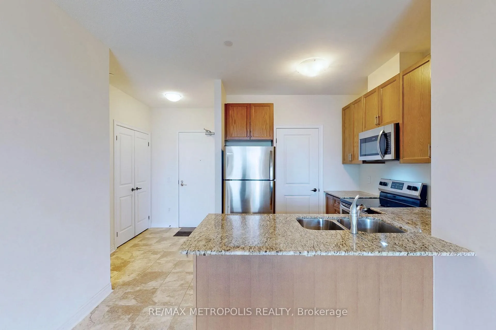 Photo 10 of Unit 816, 7325 Markham Road, Markham, Cedarwood — HOMEH