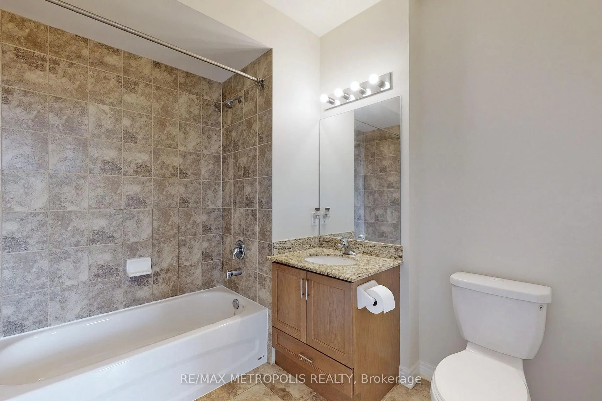 Photo 23 of Unit 816, 7325 Markham Road, Markham, Cedarwood — HOMEH