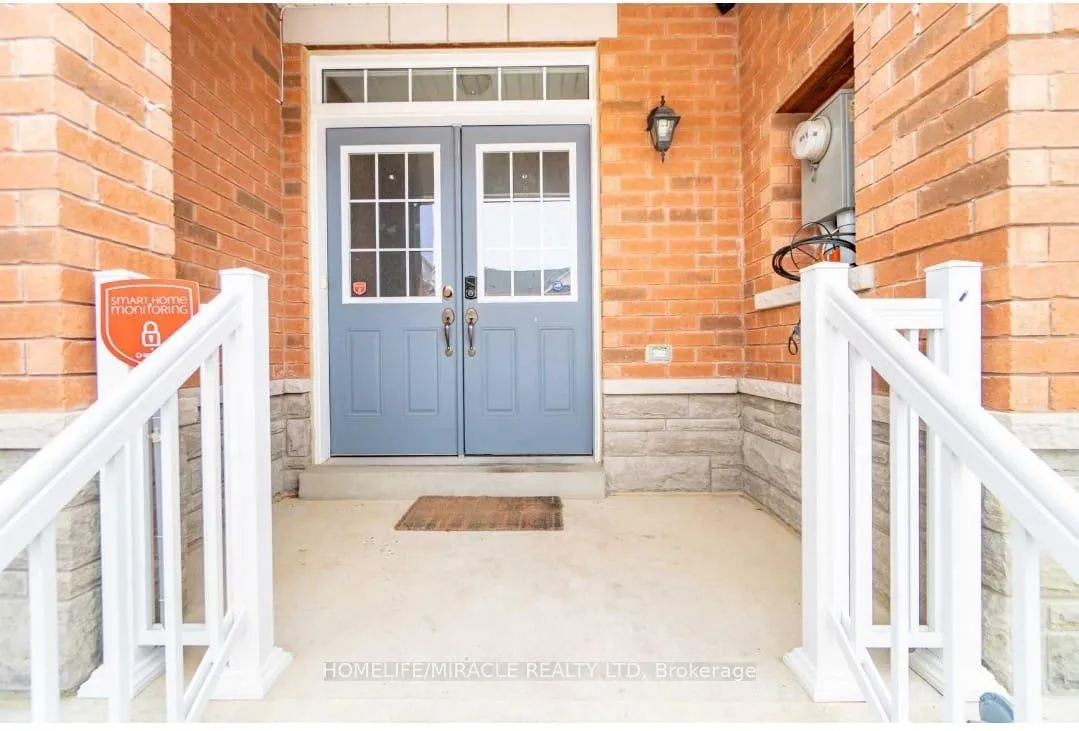 Photo 1 of 11 Lorenzo Circle, Brampton, Sandringham-Wellington — HOMEH