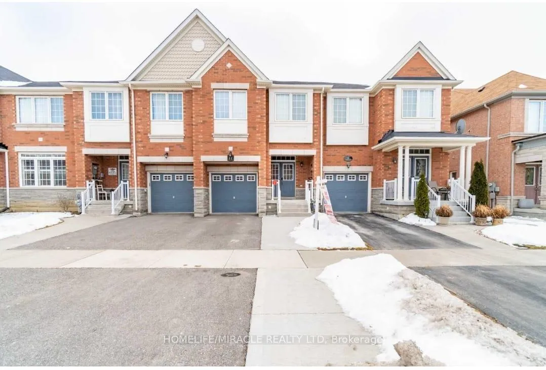 Photo 2 of 11 Lorenzo Circle, Brampton, Sandringham-Wellington — HOMEH