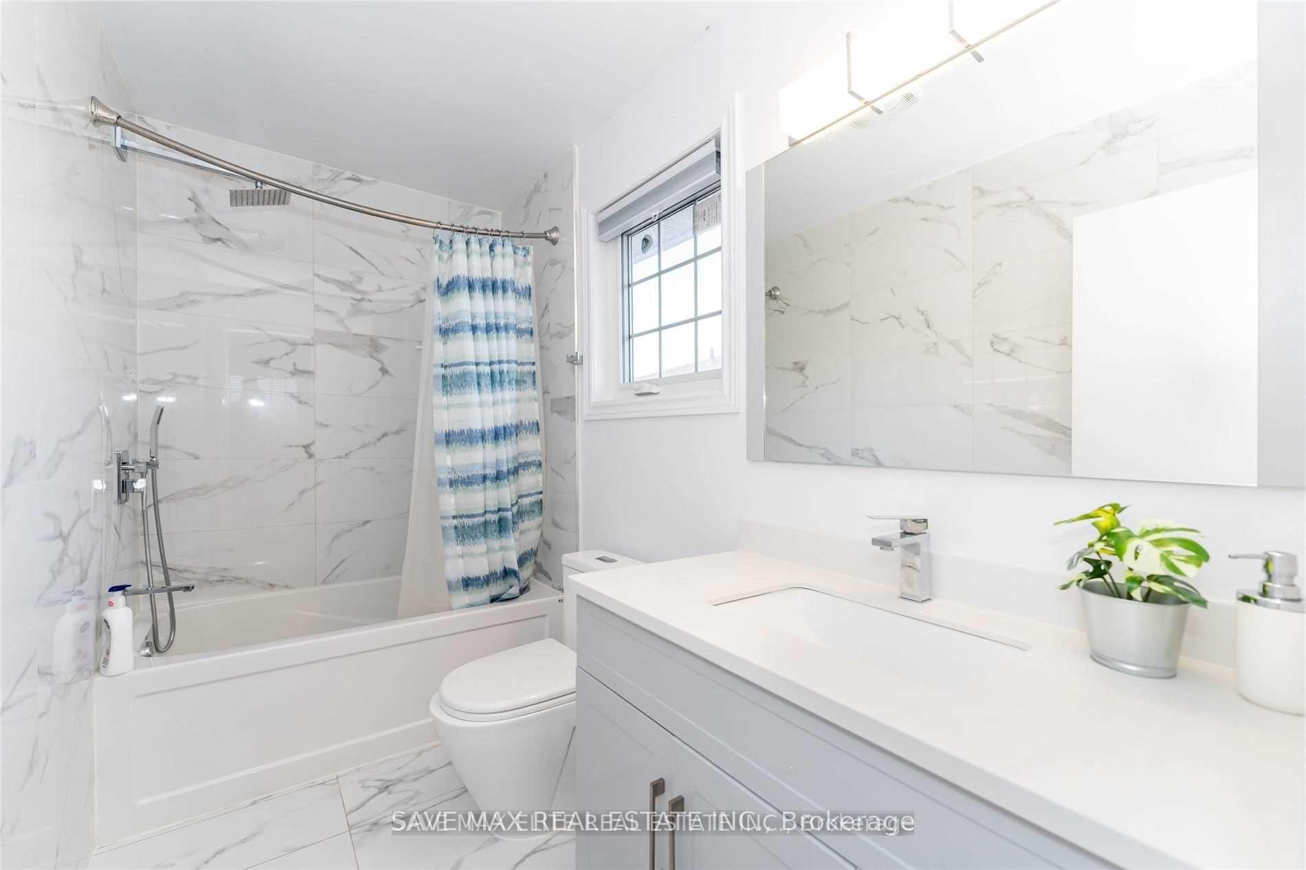Photo 10 of 20 Bent Tree Court, Brampton, Fletcher's Creek South — HOMEH
