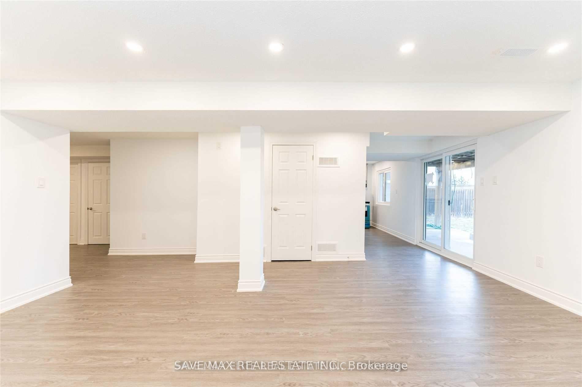 Photo 14 of 20 Bent Tree Court, Brampton, Fletcher's Creek South — HOMEH