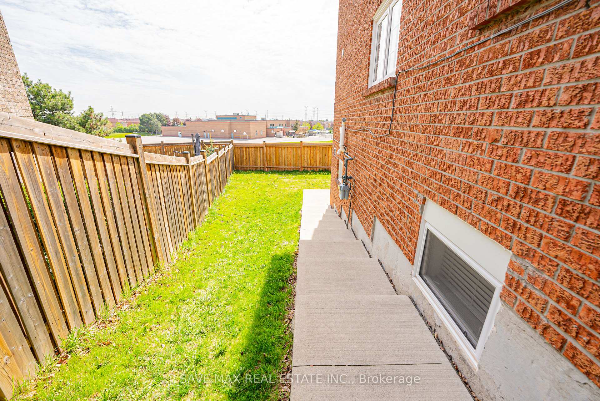 Photo 31 of 20 Bent Tree Court, Brampton, Fletcher's Creek South — HOMEH