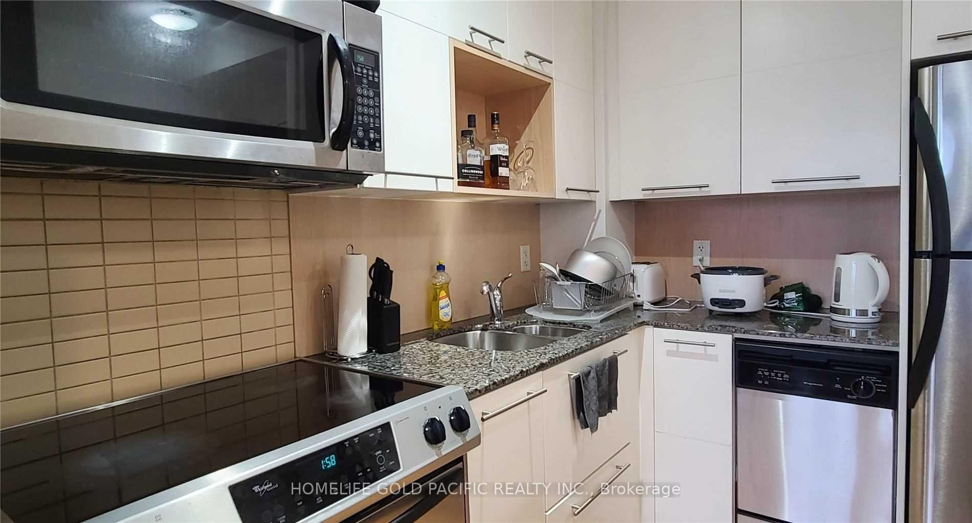 Photo 7 of Unit 2204, 21 Carlton Street, Toronto, Church-Yonge Corridor — HOMEH