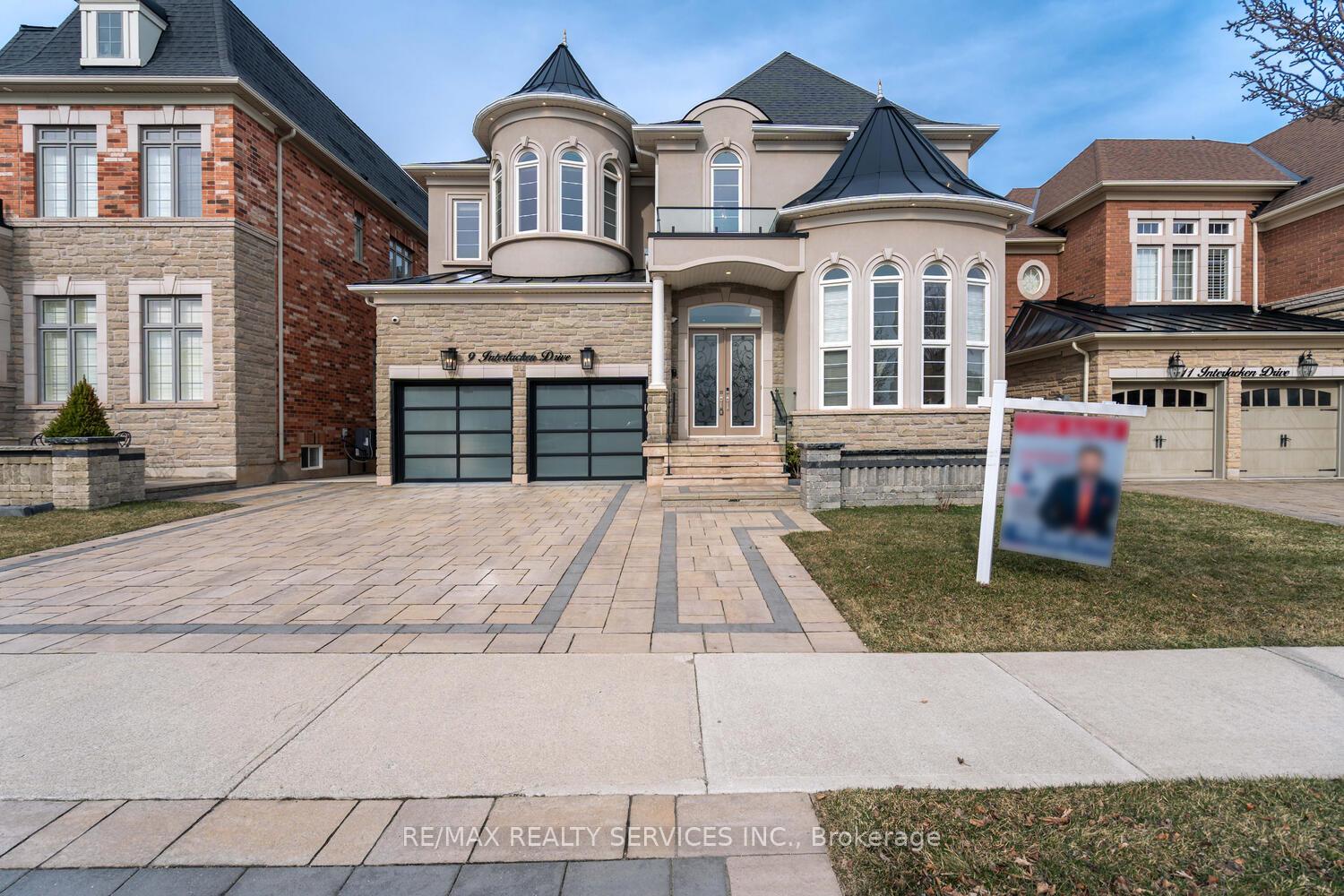 Front of 9 Interlacken Drive