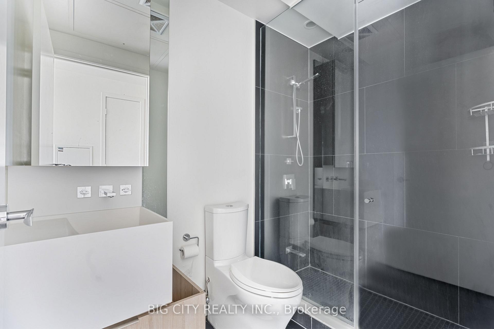 Photo 7 of Unit 2103, 1 Bloor Street E, Toronto, Church-Yonge Corridor — HOMEH