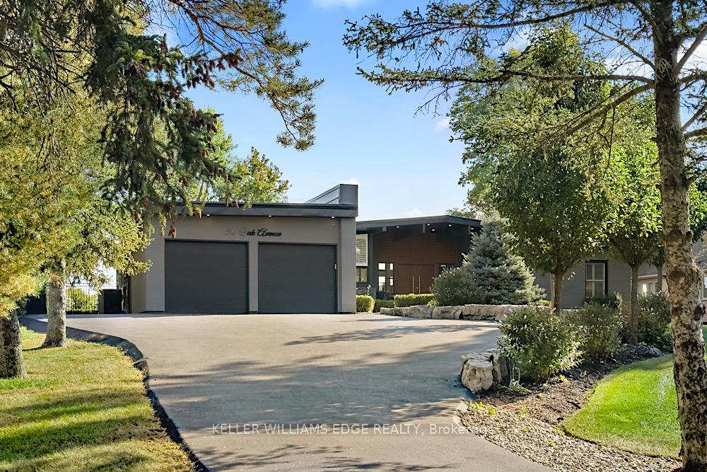 Photo 4 of 56 Oak Avenue, Hamilton, Greensville — HOMEH