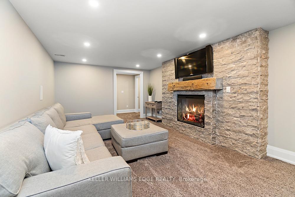 Photo 26 of 56 Oak Avenue, Hamilton, Greensville — HOMEH