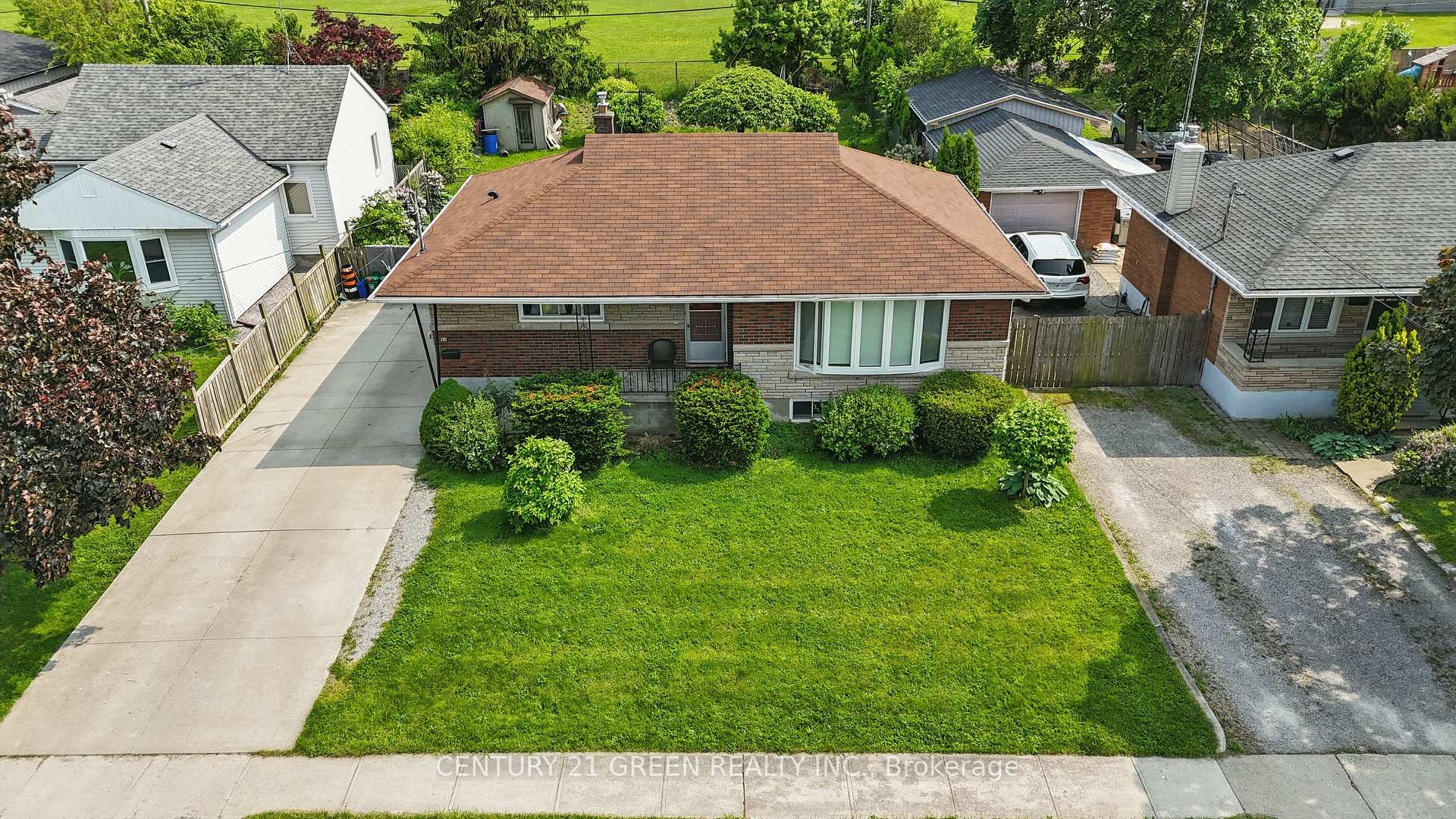 Front of 42 Bloomfield Avenue