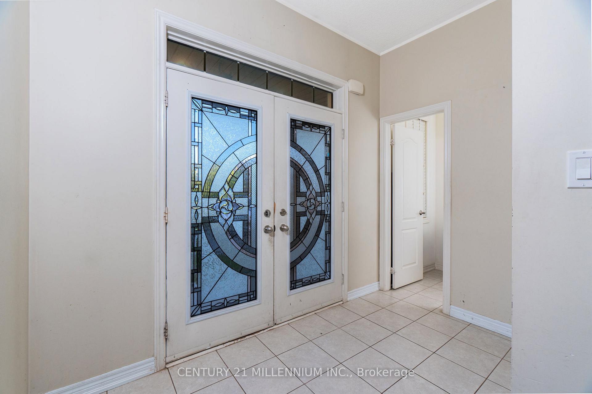 Photo 6 of 6 Ashfield Place, Brampton, Credit Valley — HOMEH