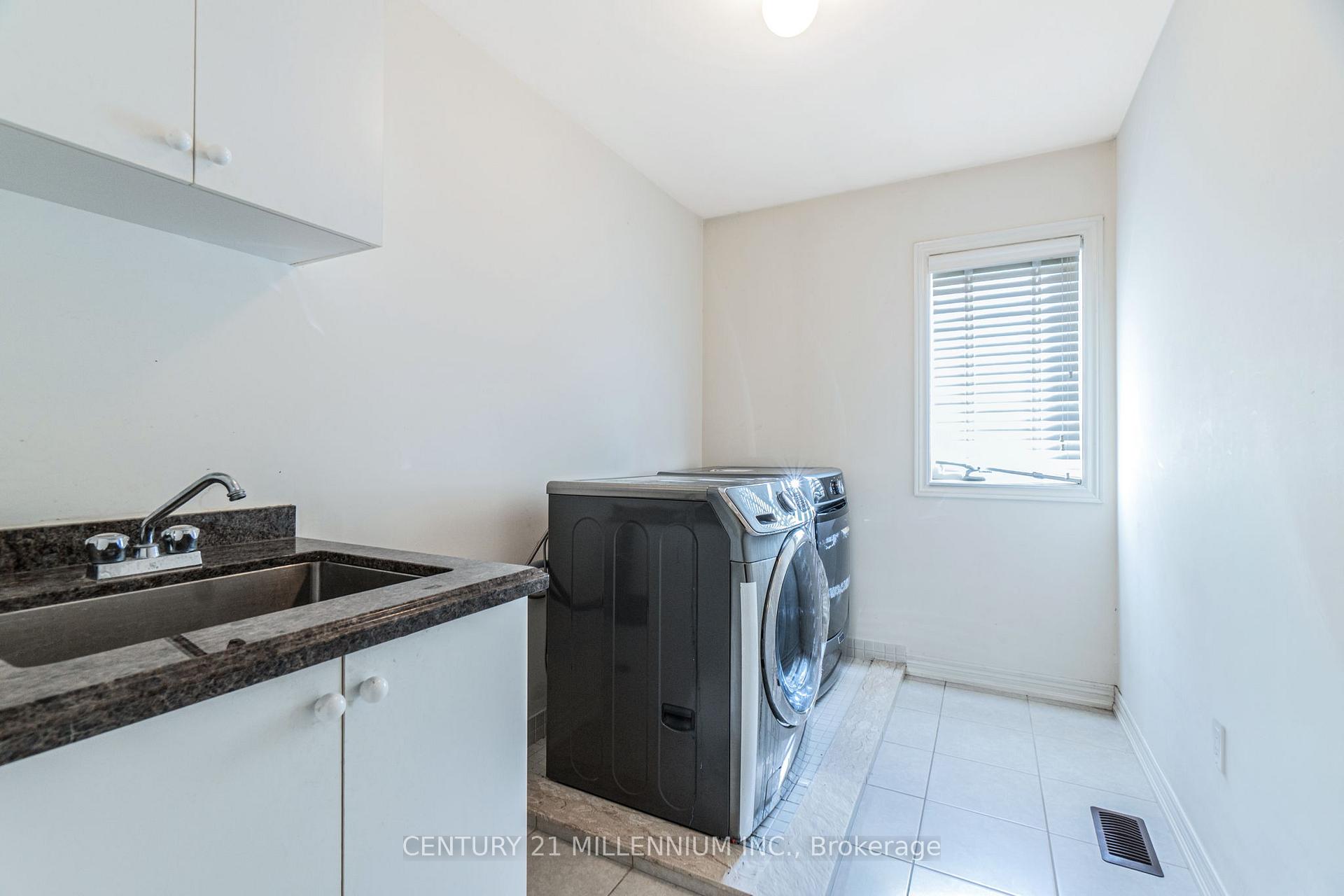 Photo 16 of 6 Ashfield Place, Brampton, Credit Valley — HOMEH