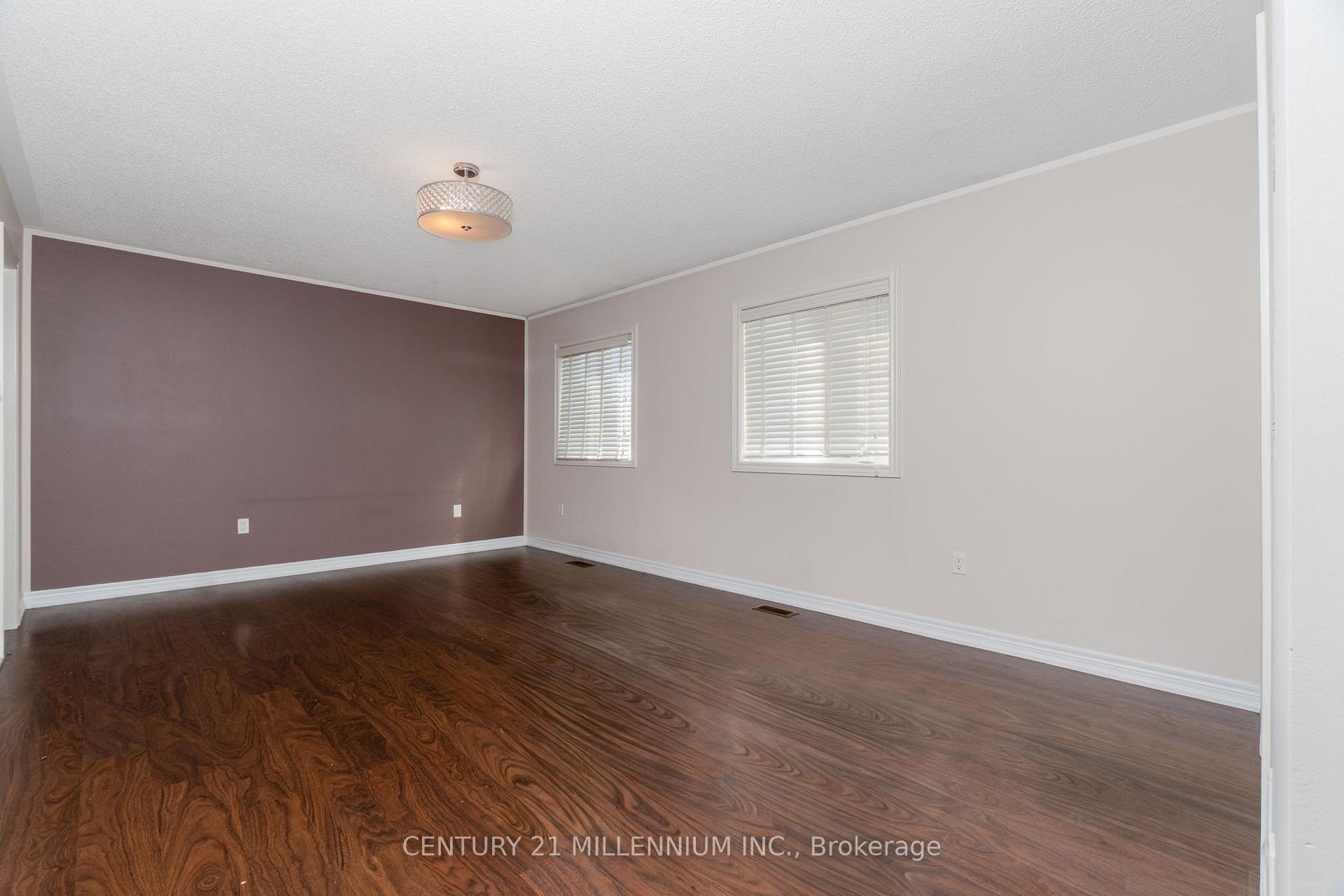 Photo 23 of 6 Ashfield Place, Brampton, Credit Valley — HOMEH
