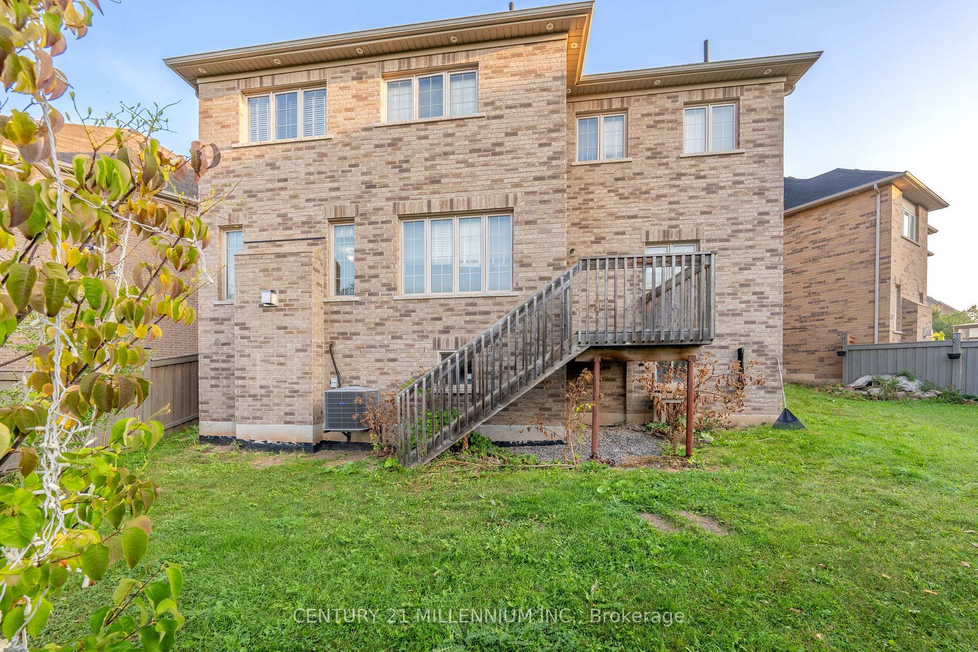Photo 32 of 6 Ashfield Place, Brampton, Credit Valley — HOMEH