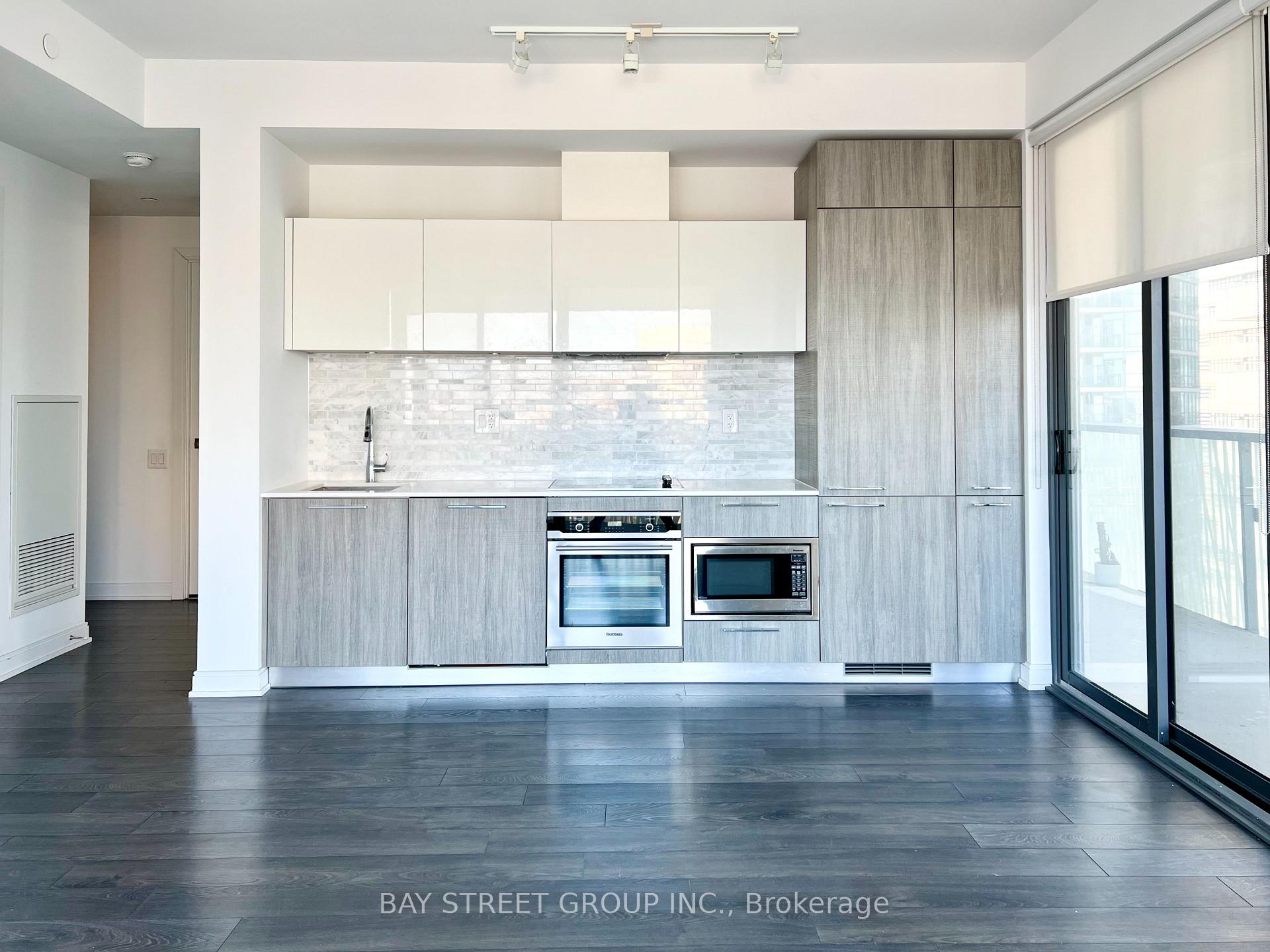 Front of Unit 2810, 50 Charles Street E