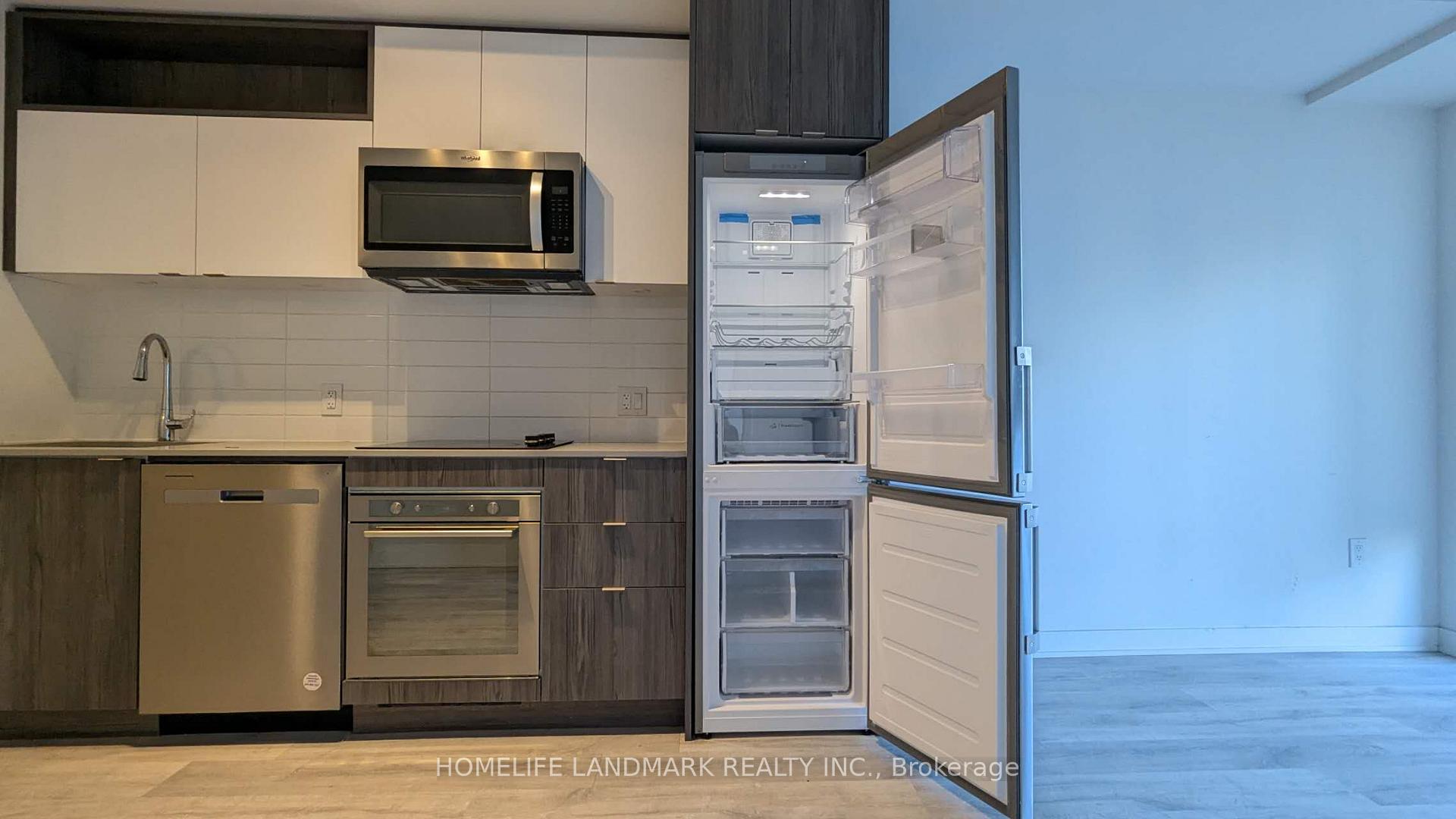 Photo 10 of Unit 818, 60 Princess Street, Toronto, Waterfront Communities — HOMEH