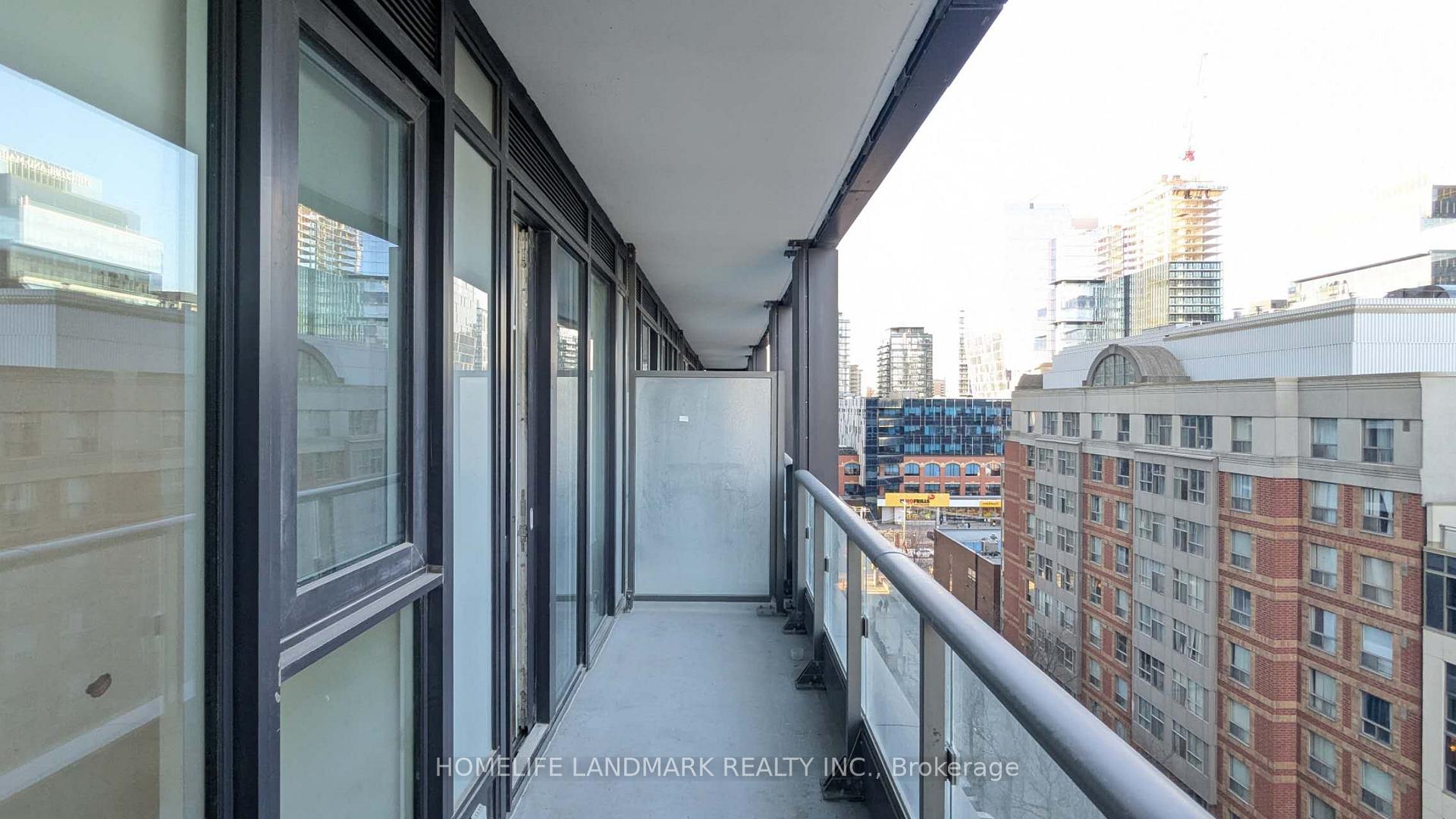 Photo 13 of Unit 818, 60 Princess Street, Toronto, Waterfront Communities — HOMEH
