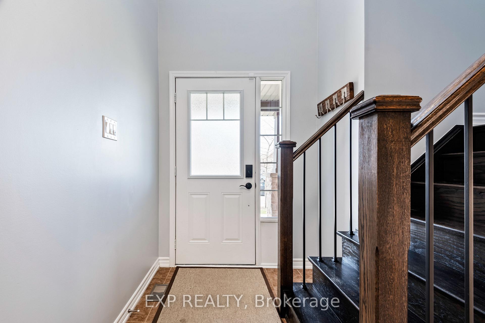Photo 5 of 50 Enford Crescent, Brampton, Northwest Brampton — HOMEH