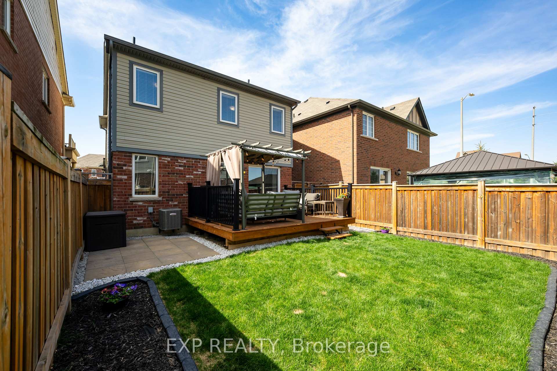 Photo 6 of 50 Enford Crescent, Brampton, Northwest Brampton — HOMEH