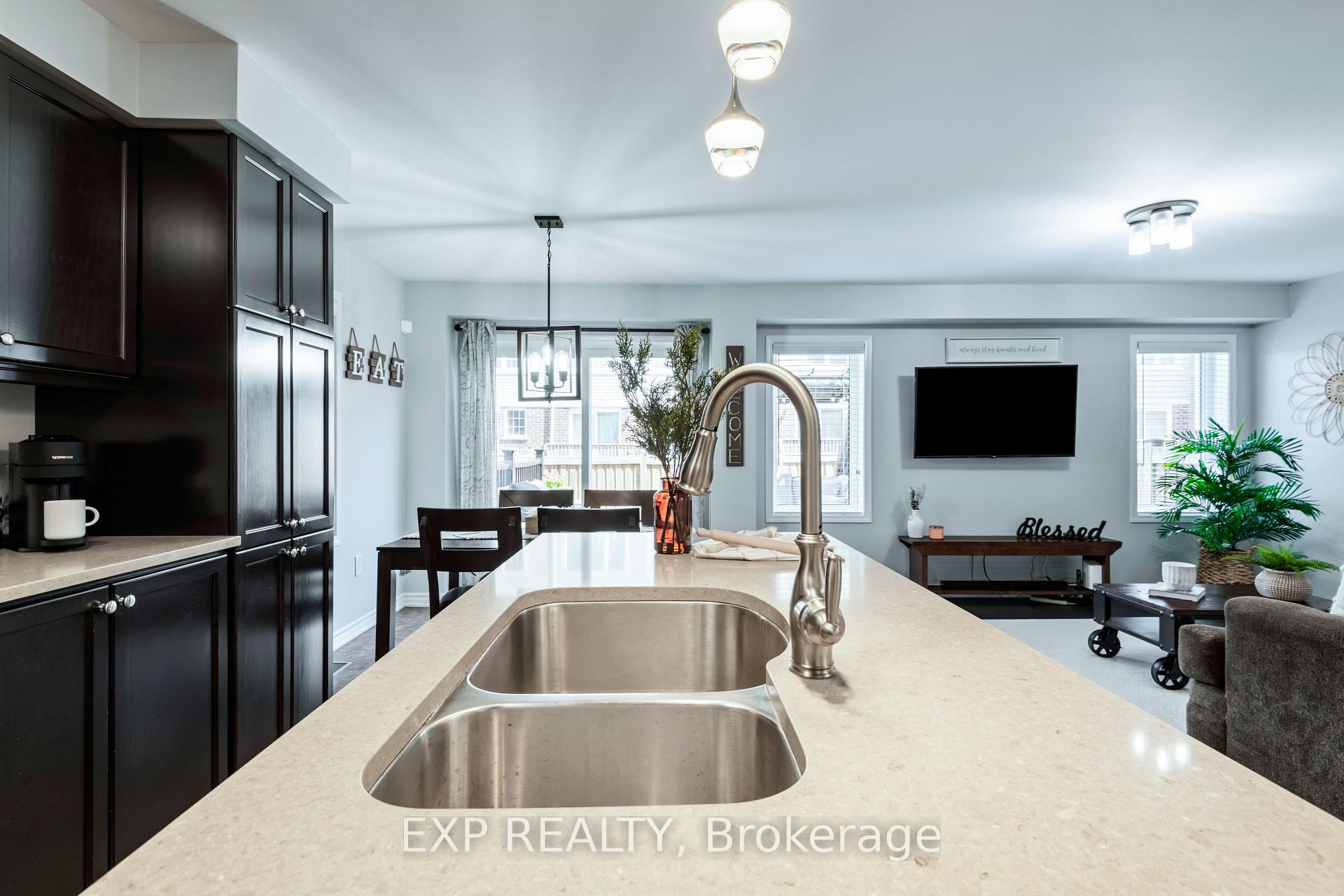 Photo 21 of 50 Enford Crescent, Brampton, Northwest Brampton — HOMEH