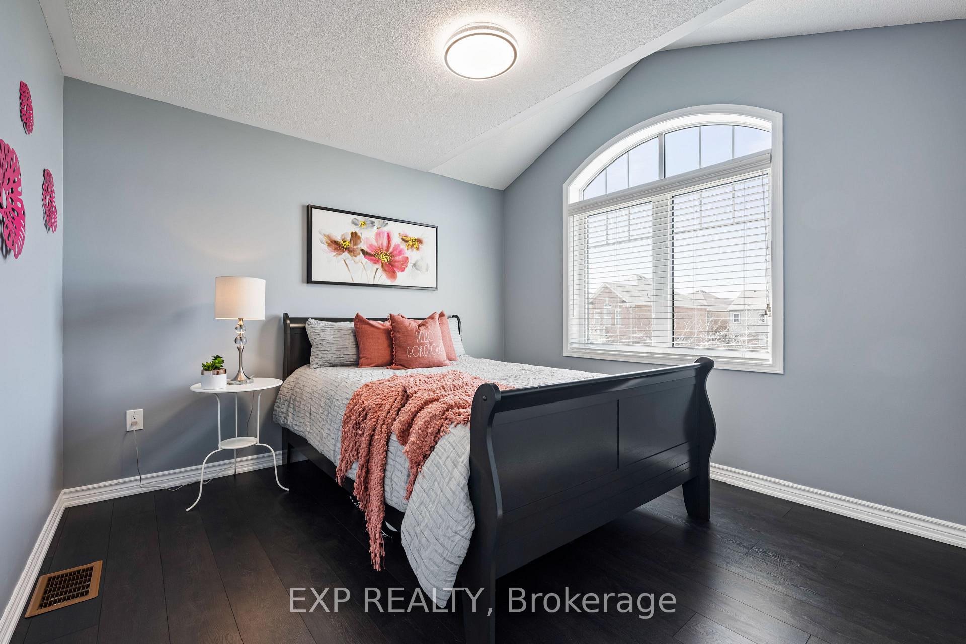 Photo 24 of 50 Enford Crescent, Brampton, Northwest Brampton — HOMEH
