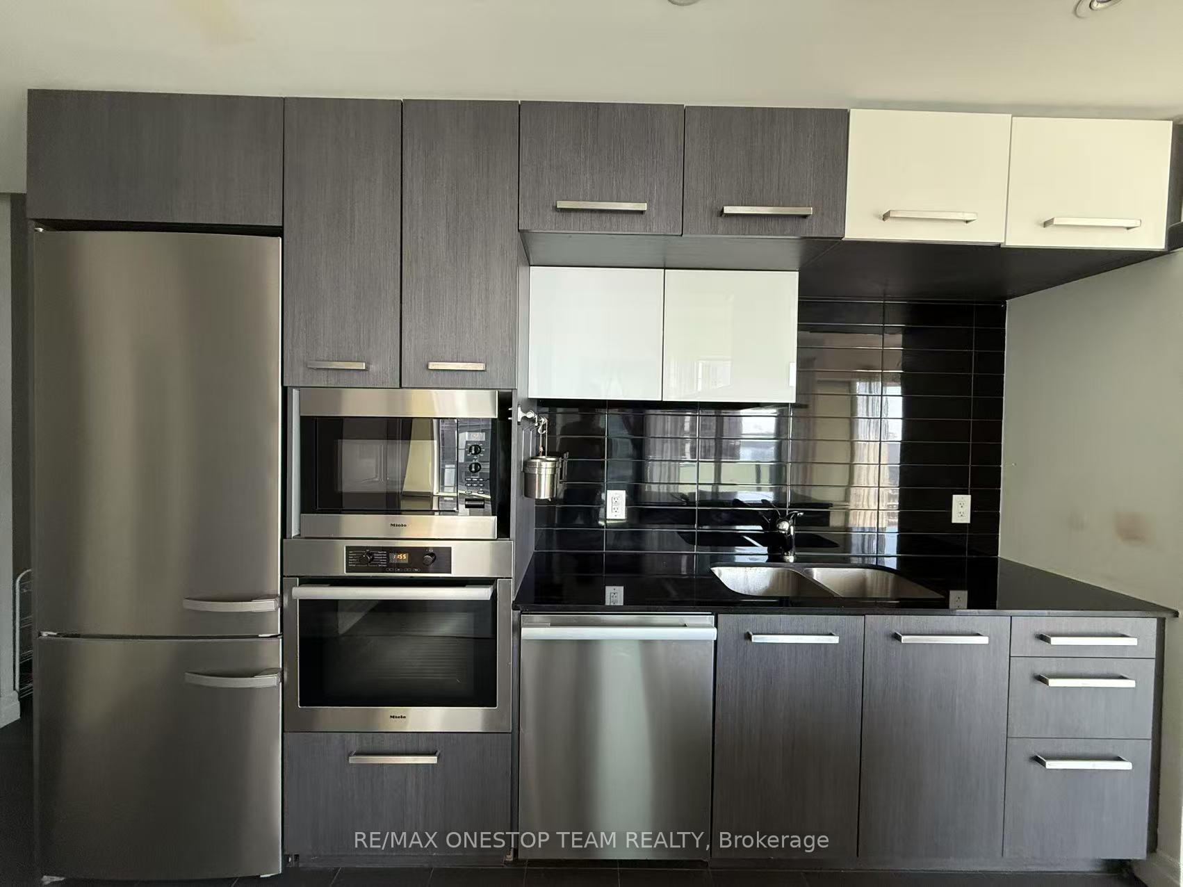 Photo 7 of Unit 1511, 8 The Esplanade, Toronto, Waterfront Communities — HOMEH