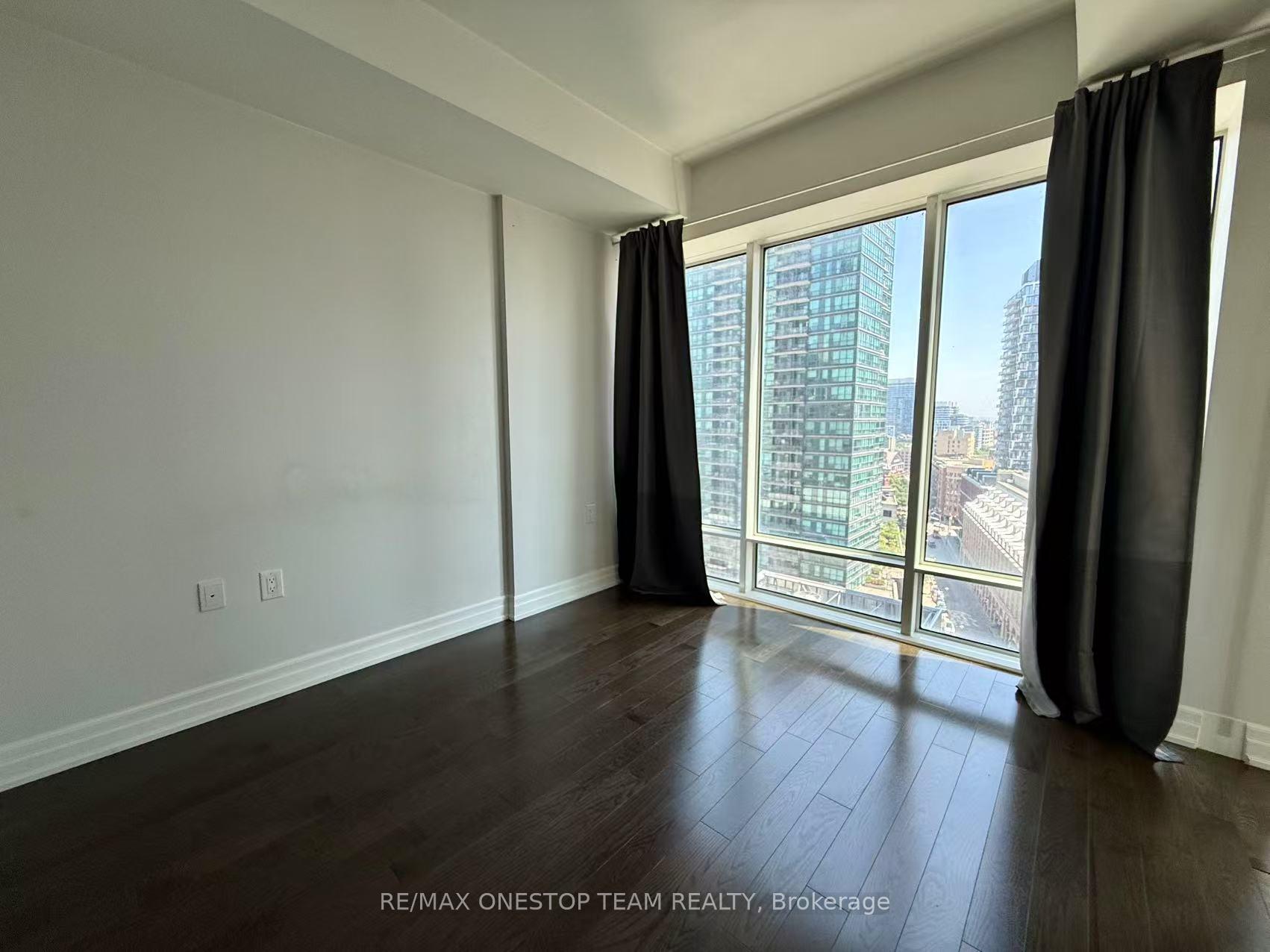 Photo 13 of Unit 1511, 8 The Esplanade, Toronto, Waterfront Communities — HOMEH