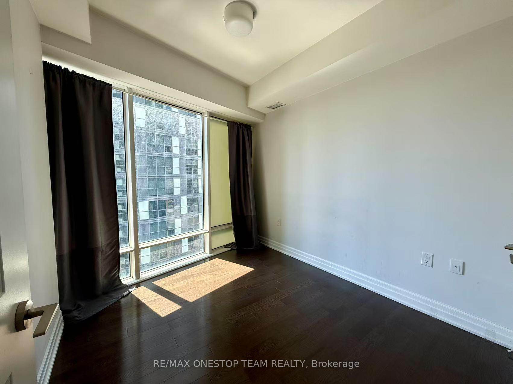 Photo 15 of Unit 1511, 8 The Esplanade, Toronto, Waterfront Communities — HOMEH