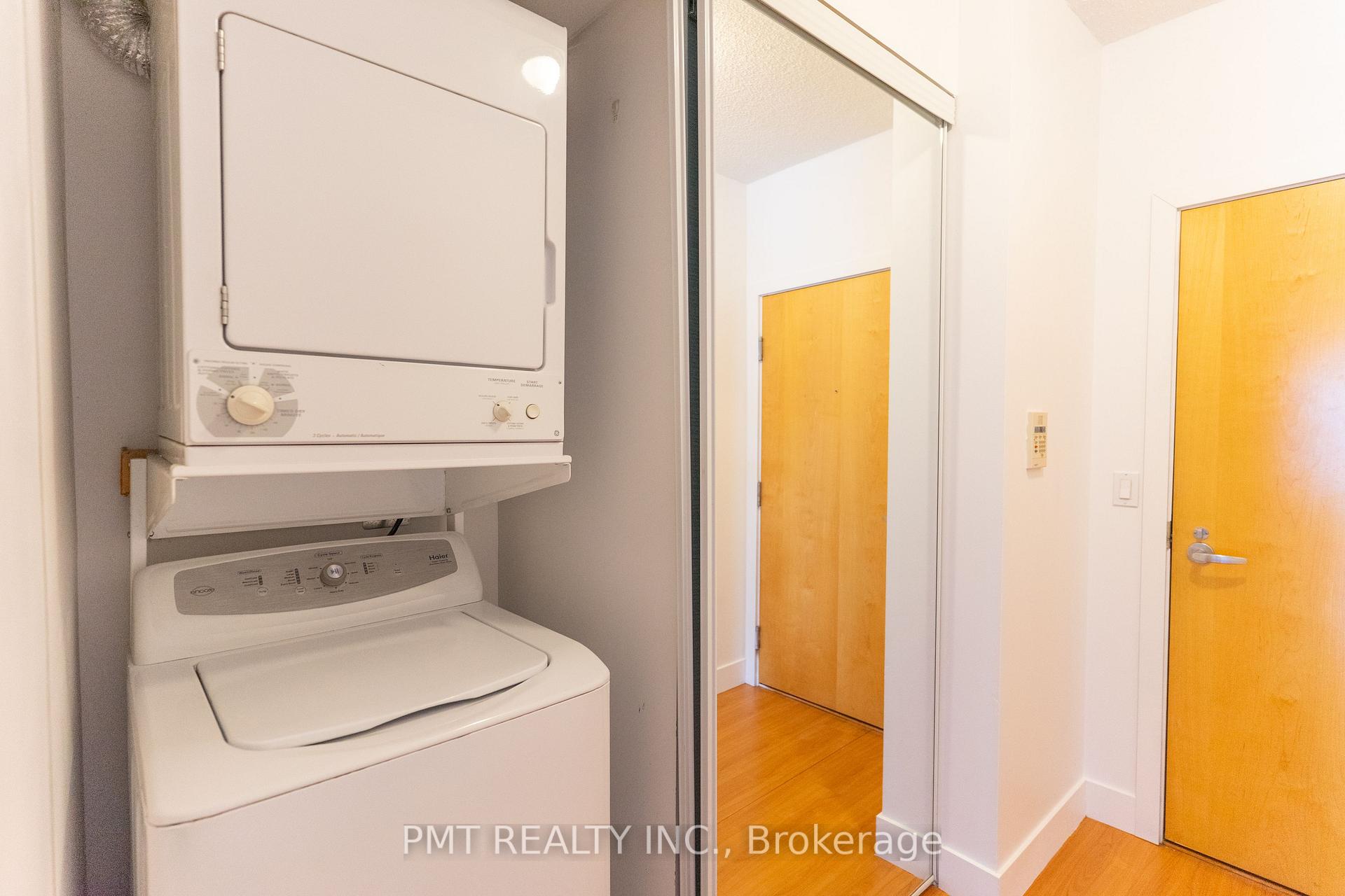 Photo 6 of Unit 1001, 168 King Street E, Toronto, Moss Park — HOMEH
