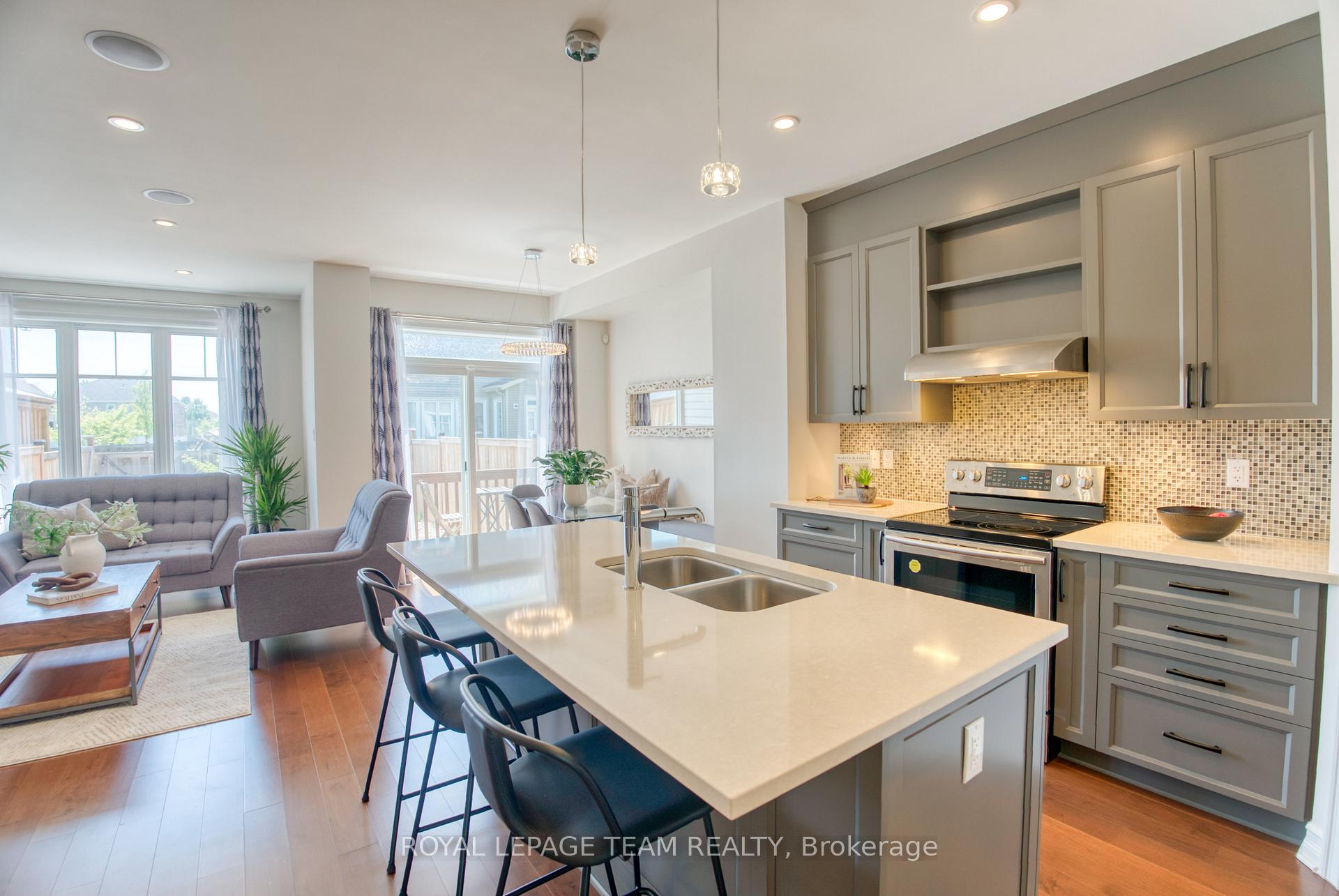 Photo 9 of 102 Helen Rapp Way, Ottawa, Blossom Park/Kemp Park/Findlay Creek — HOMEH
