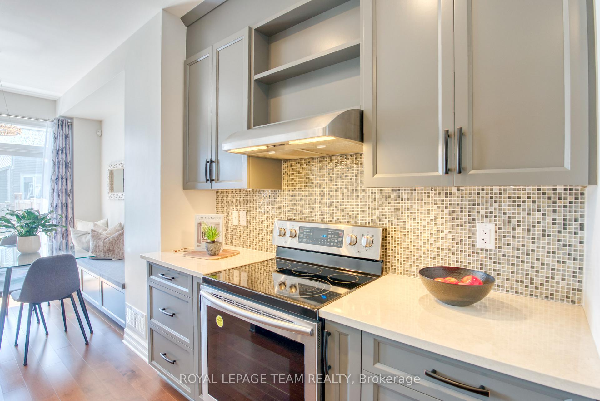 Photo 10 of 102 Helen Rapp Way, Ottawa, Blossom Park/Kemp Park/Findlay Creek — HOMEH