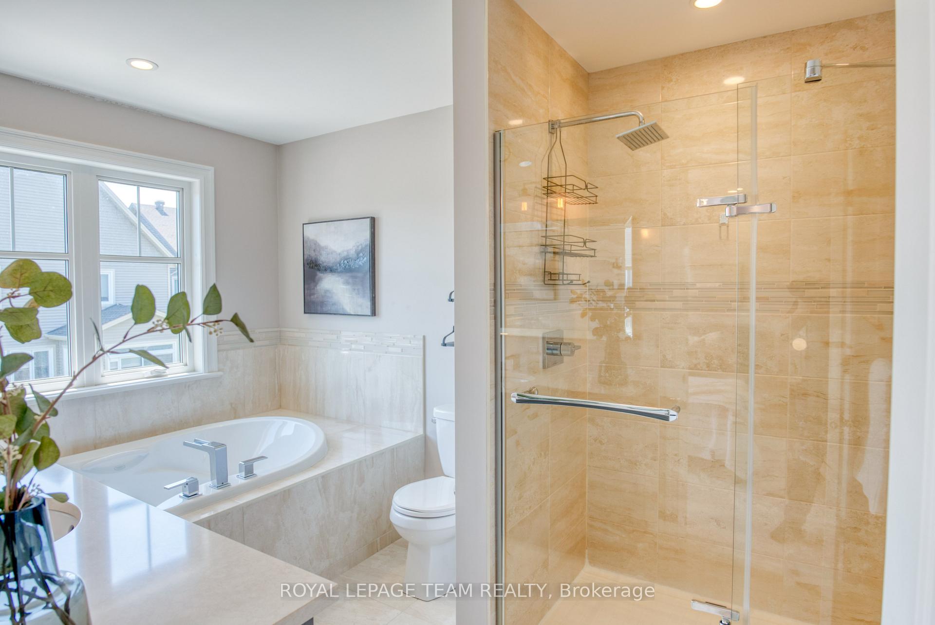 Photo 23 of 102 Helen Rapp Way, Ottawa, Blossom Park/Kemp Park/Findlay Creek — HOMEH