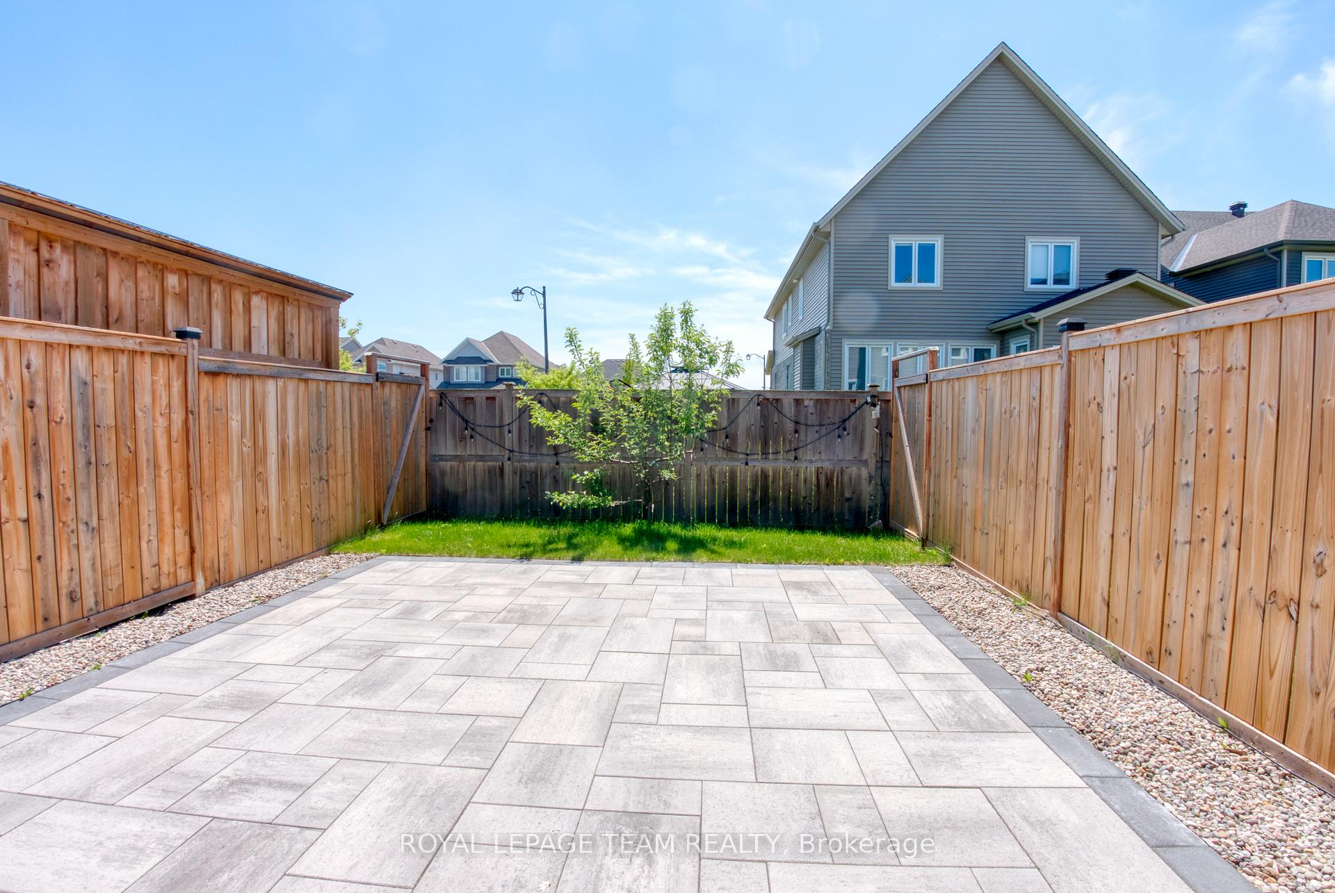 Photo 38 of 102 Helen Rapp Way, Ottawa, Blossom Park/Kemp Park/Findlay Creek — HOMEH