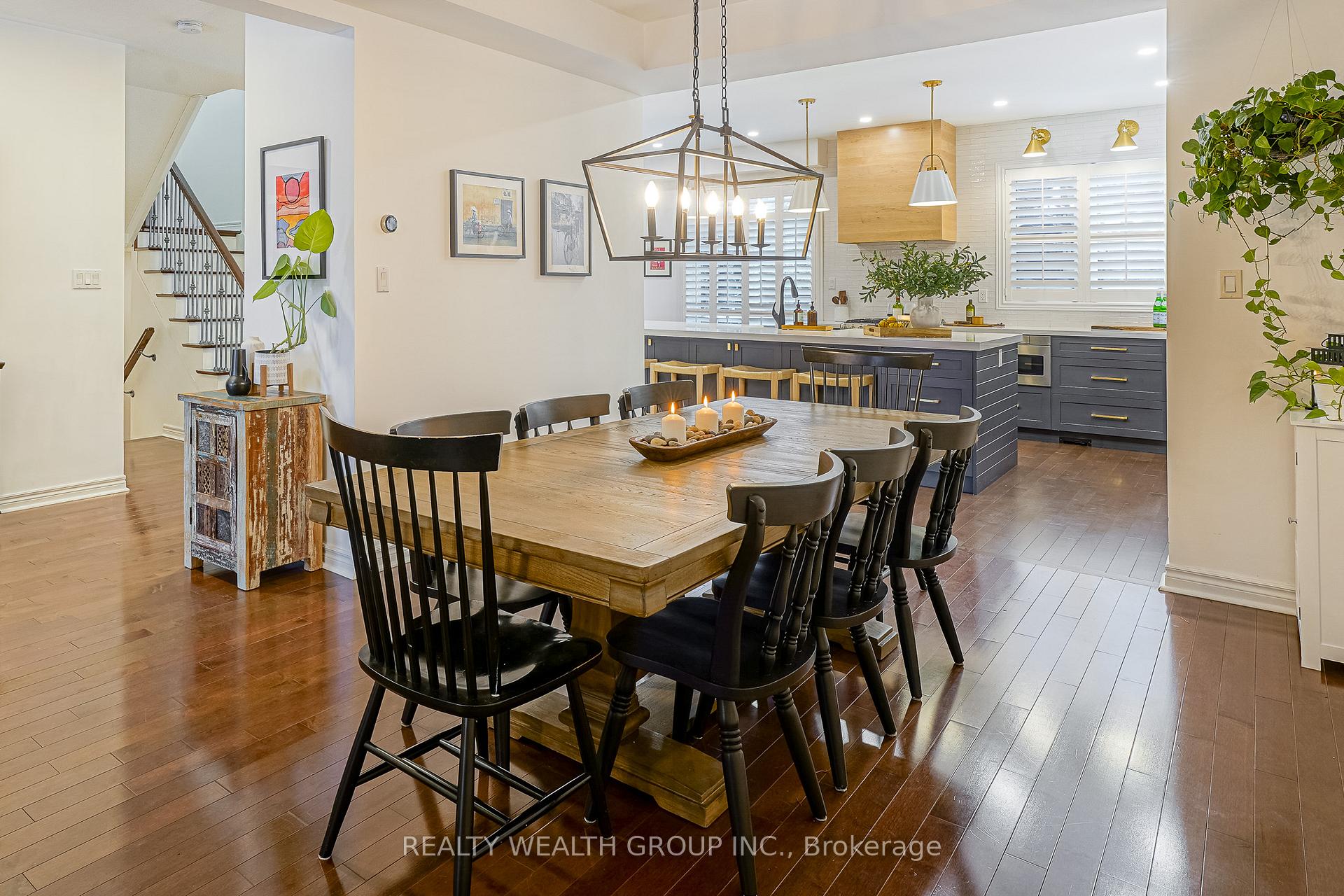 Photo 5 of 22 Halldorson Avenue, Aurora, Bayview Northeast — HOMEH