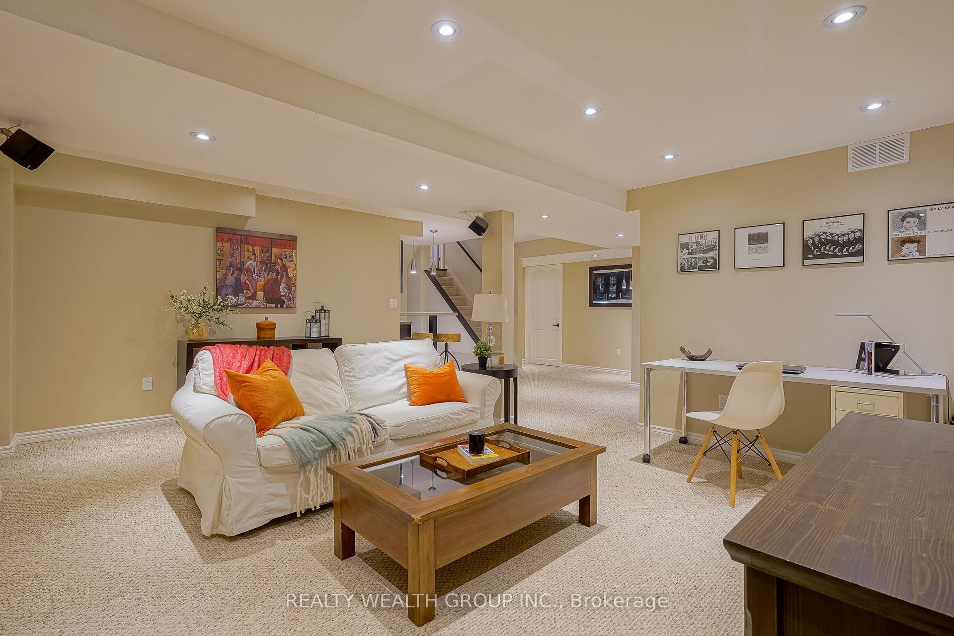 Photo 27 of 22 Halldorson Avenue, Aurora, Bayview Northeast — HOMEH