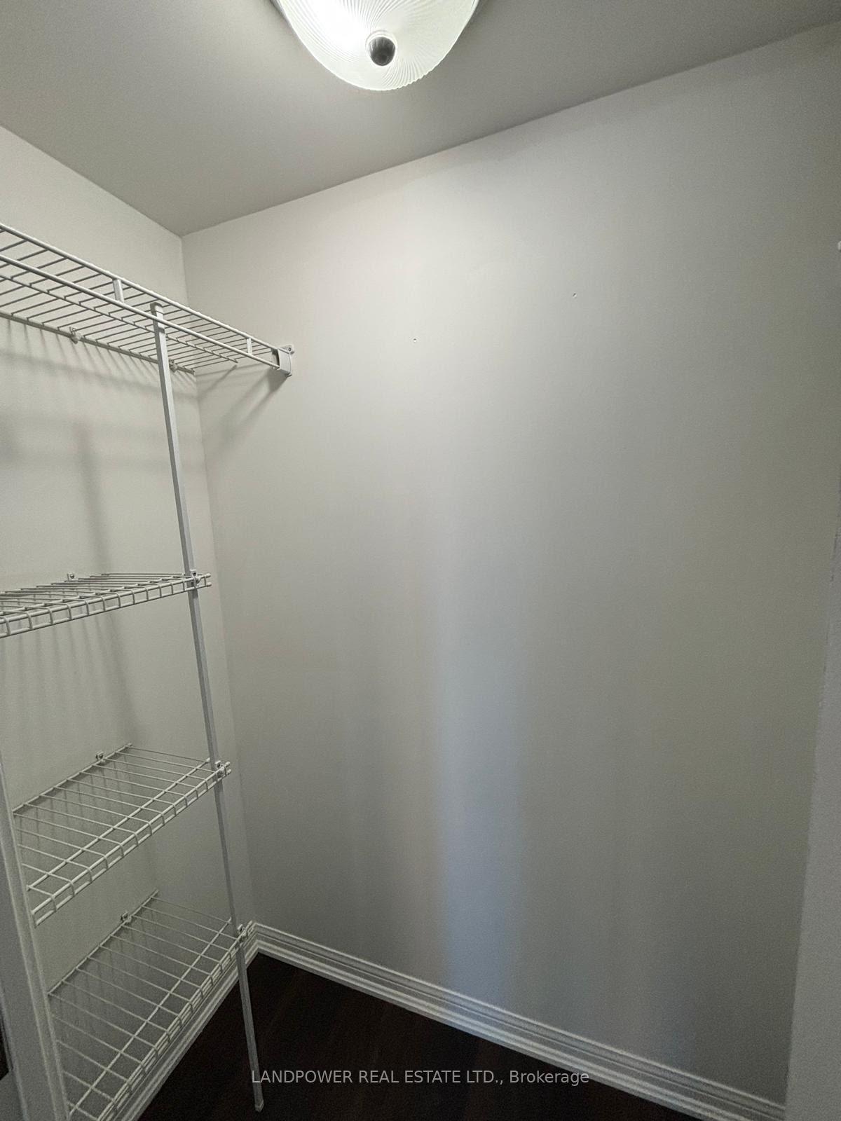 Photo 5 of Unit 1113, 400 Adelaide Street E, Toronto, Moss Park — HOMEH