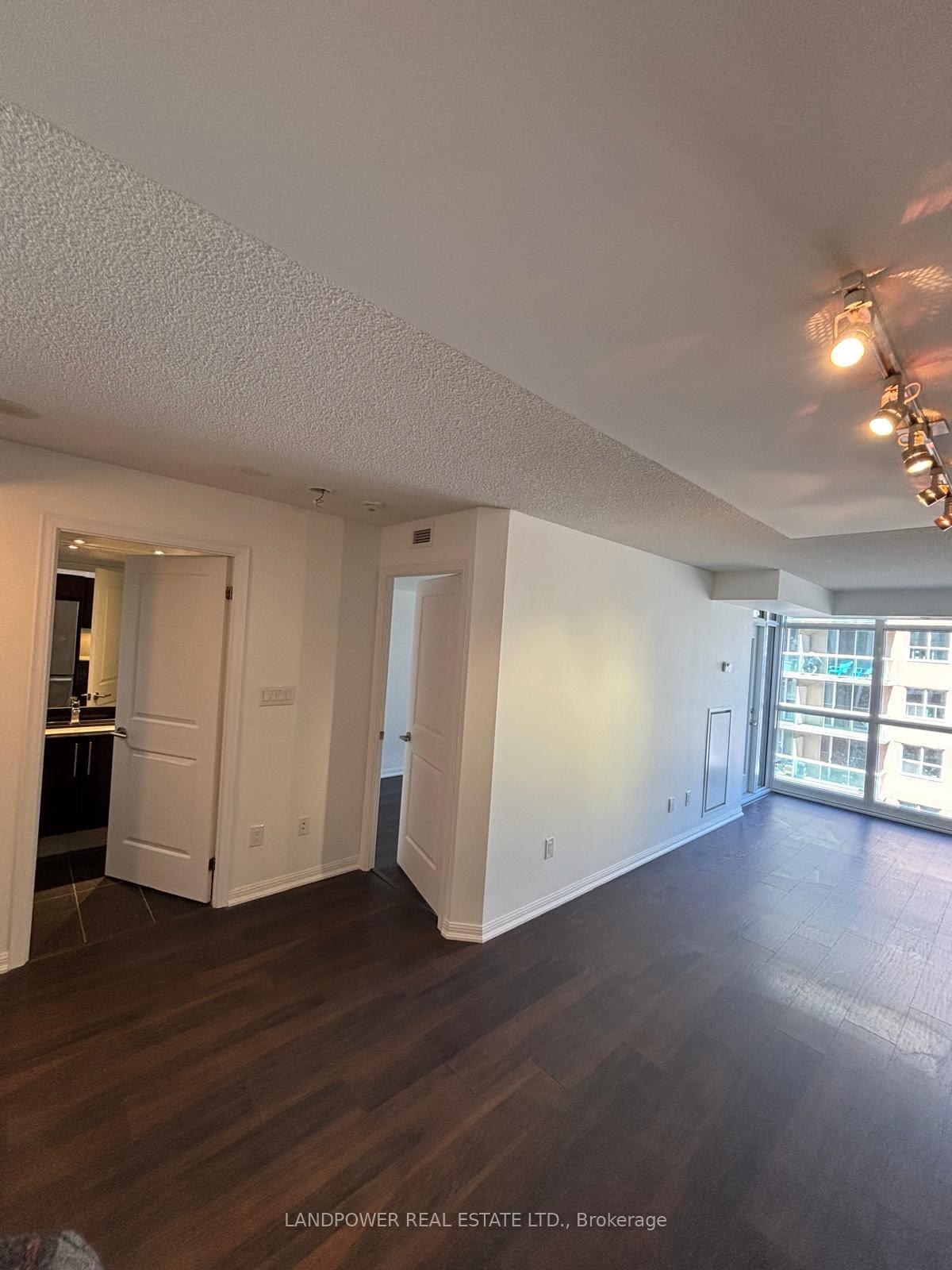 Photo 10 of Unit 1113, 400 Adelaide Street E, Toronto, Moss Park — HOMEH