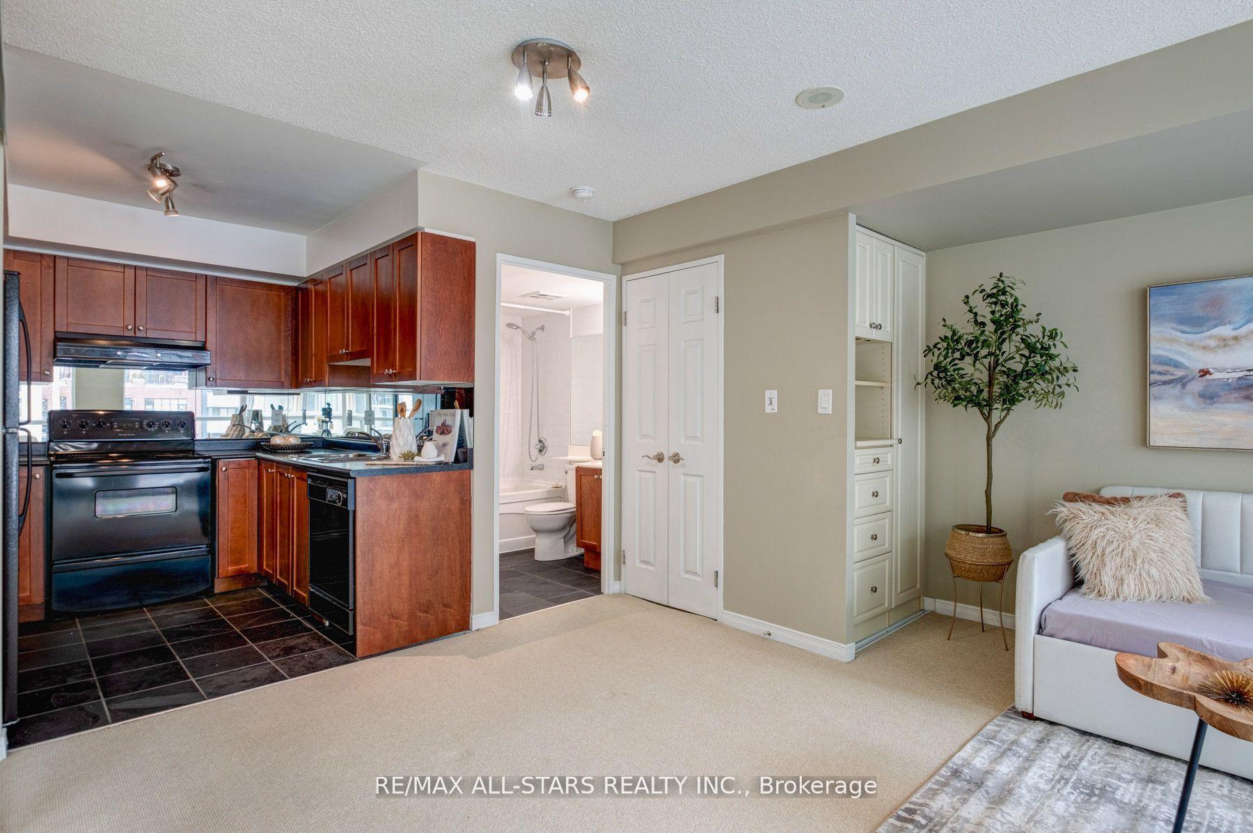 Photo 13 of Unit 621, 230 King Street E, Toronto, Moss Park — HOMEH