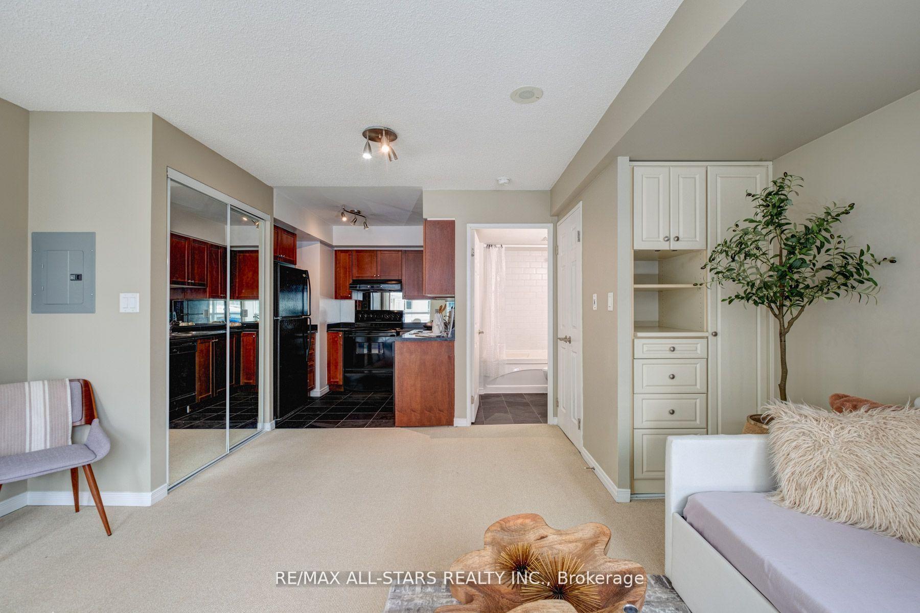 Photo 14 of Unit 621, 230 King Street E, Toronto, Moss Park — HOMEH
