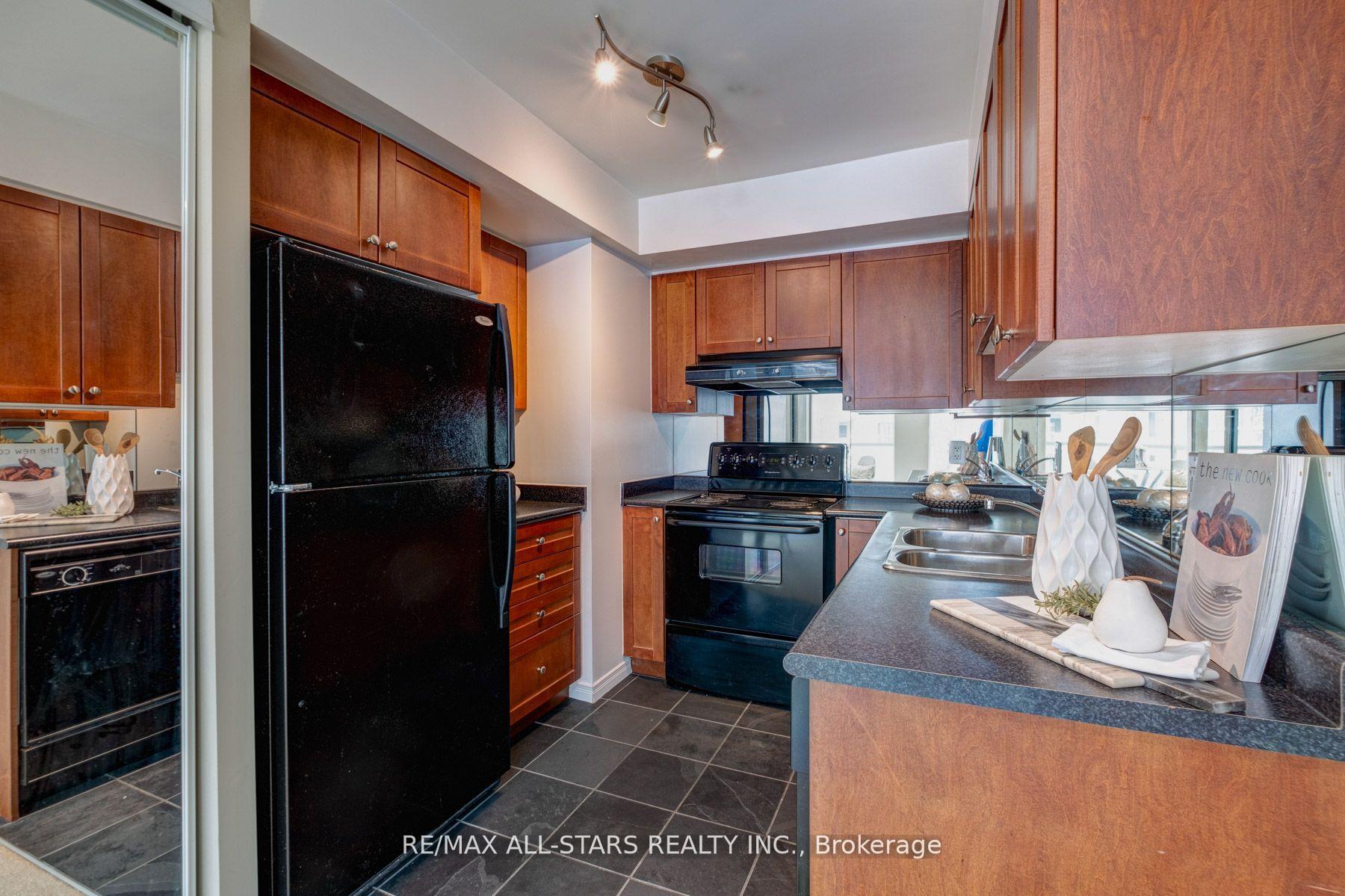 Photo 15 of Unit 621, 230 King Street E, Toronto, Moss Park — HOMEH