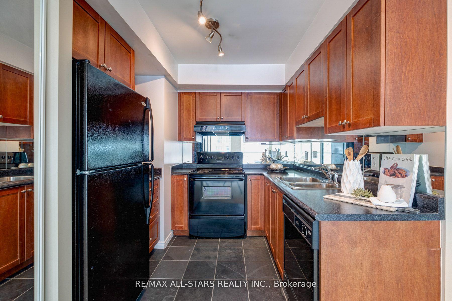 Photo 16 of Unit 621, 230 King Street E, Toronto, Moss Park — HOMEH