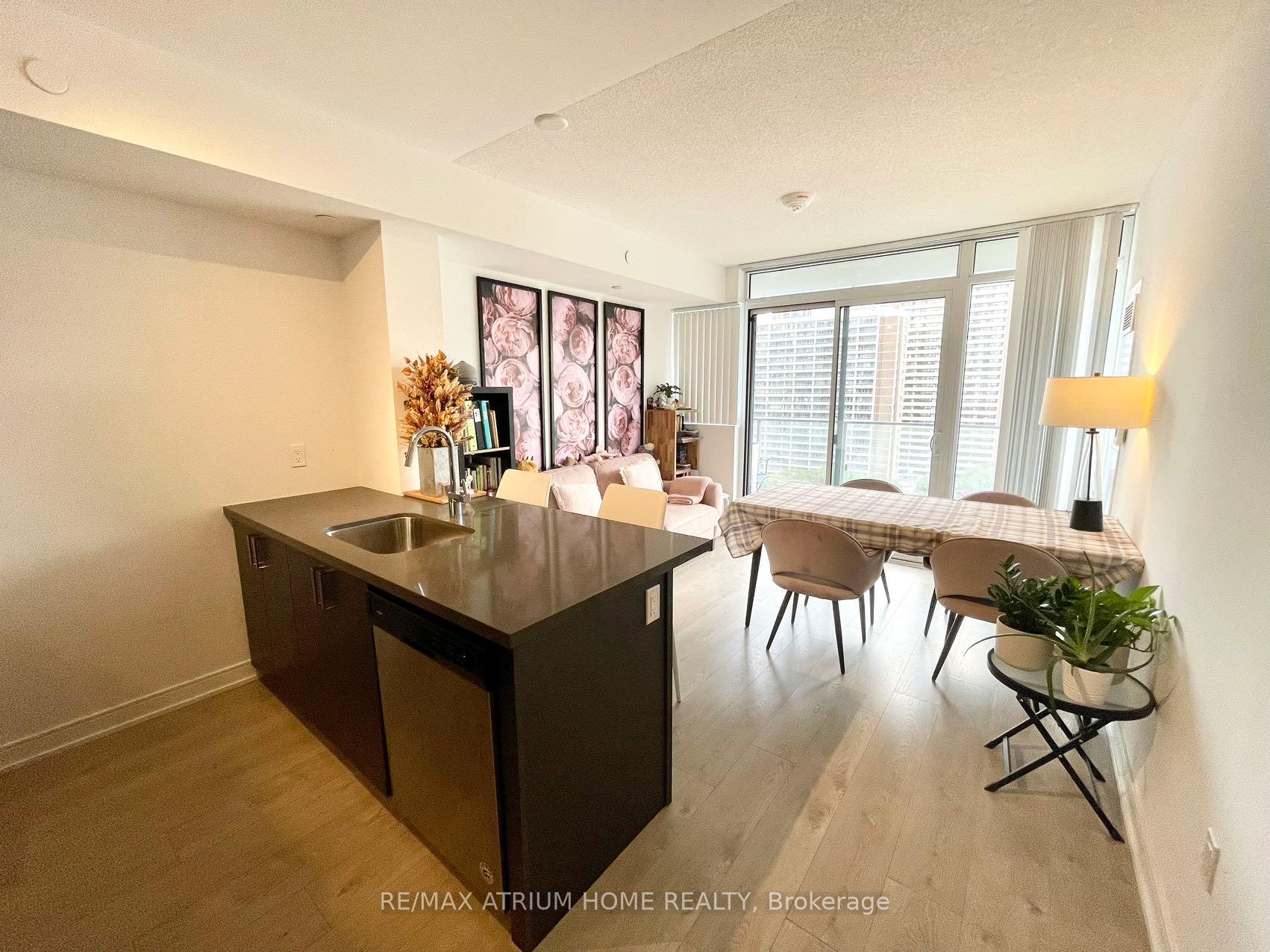 Photo 4 of Unit 1703, 50 Wellesley Street E, Toronto, Church-Yonge Corridor — HOMEH