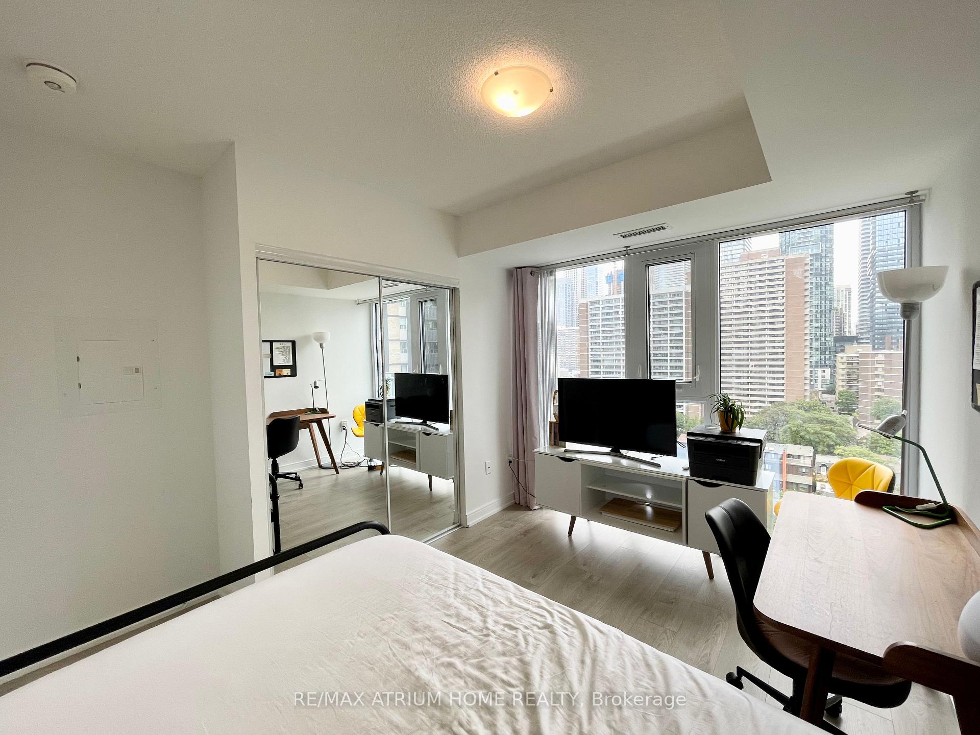 Photo 7 of Unit 1703, 50 Wellesley Street E, Toronto, Church-Yonge Corridor — HOMEH