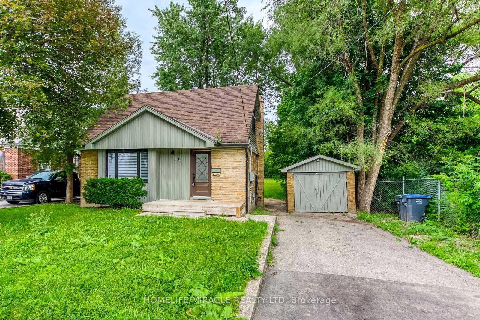 Photo 8 of 154 Elizabeth Street S, Brampton, Brampton South — HOMEH