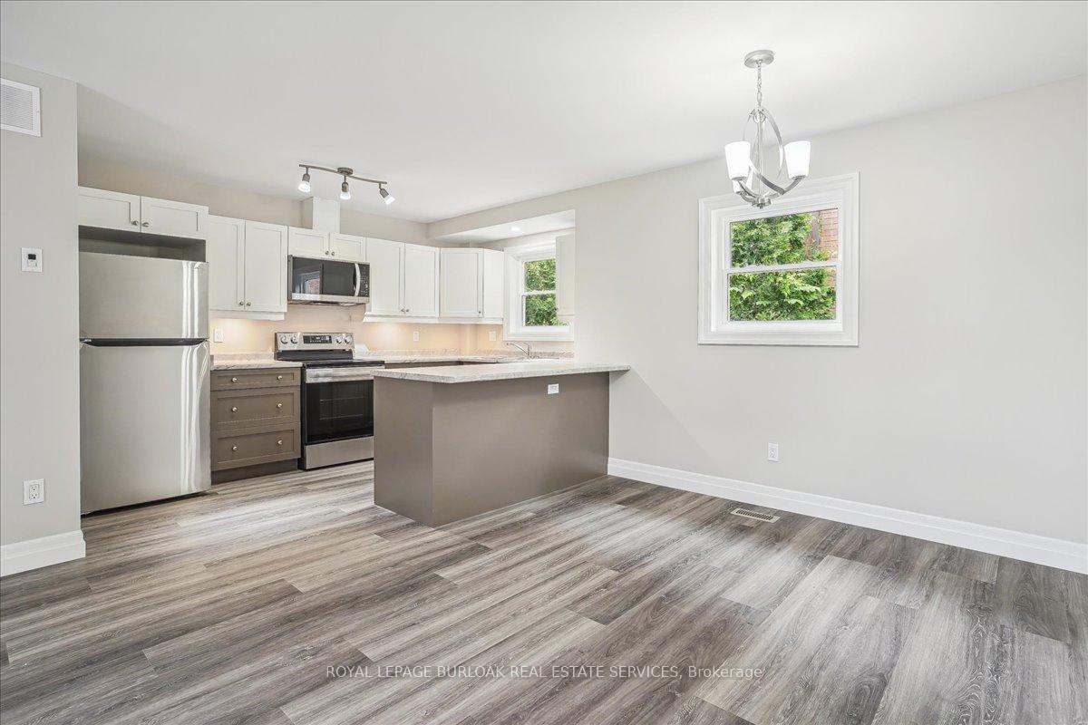 Photo 7 of 38 Viewpoint Avenue, Hamilton, Eastmount — HOMEH