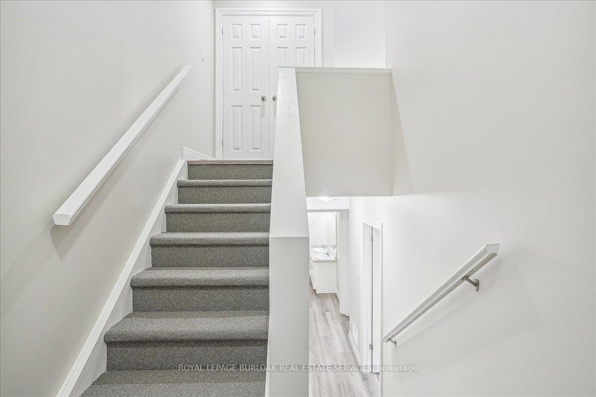 Photo 10 of 38 Viewpoint Avenue, Hamilton, Eastmount — HOMEH